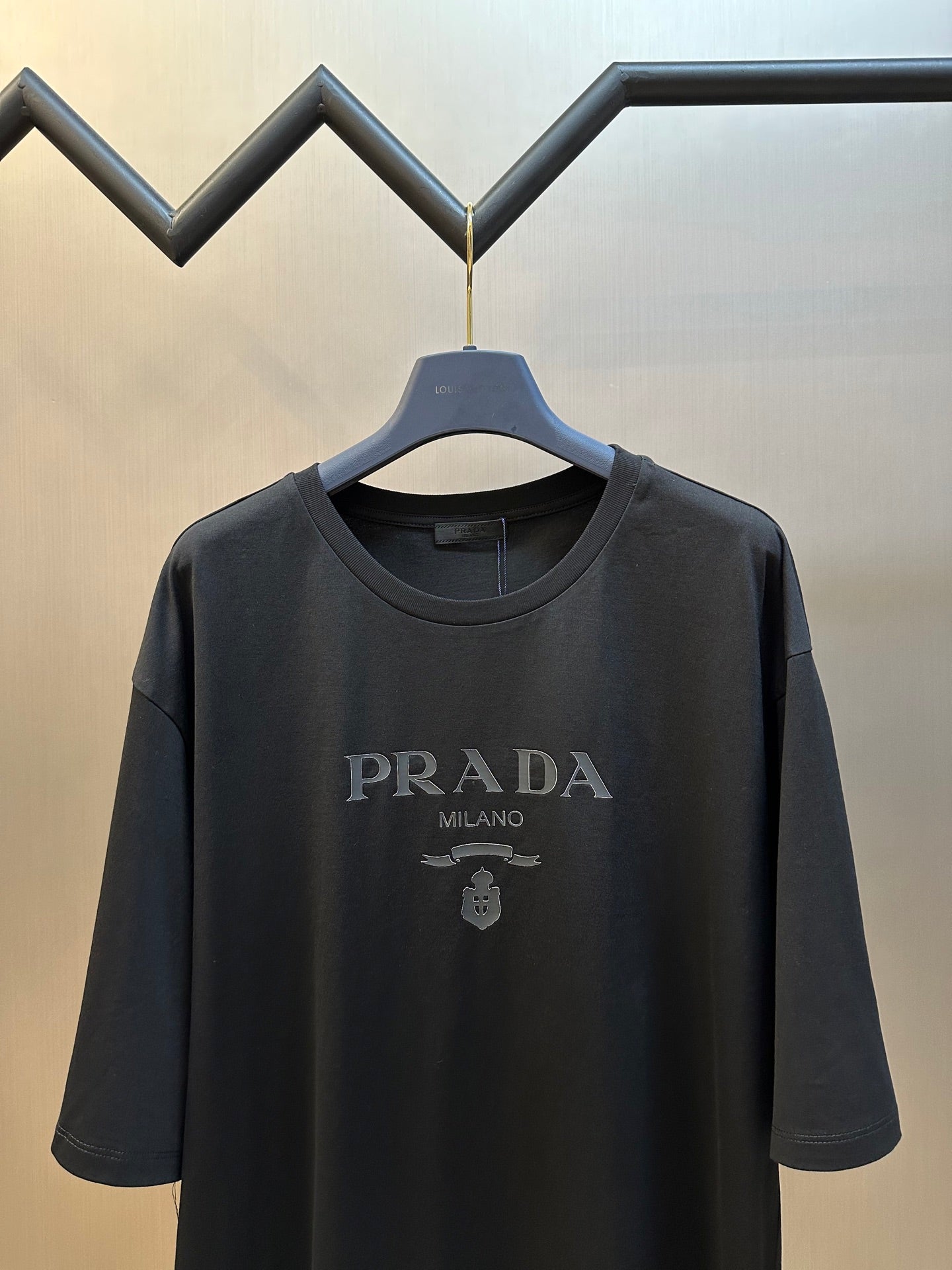 LuxluxHouse Best Quality Clothes T-shirt Prada