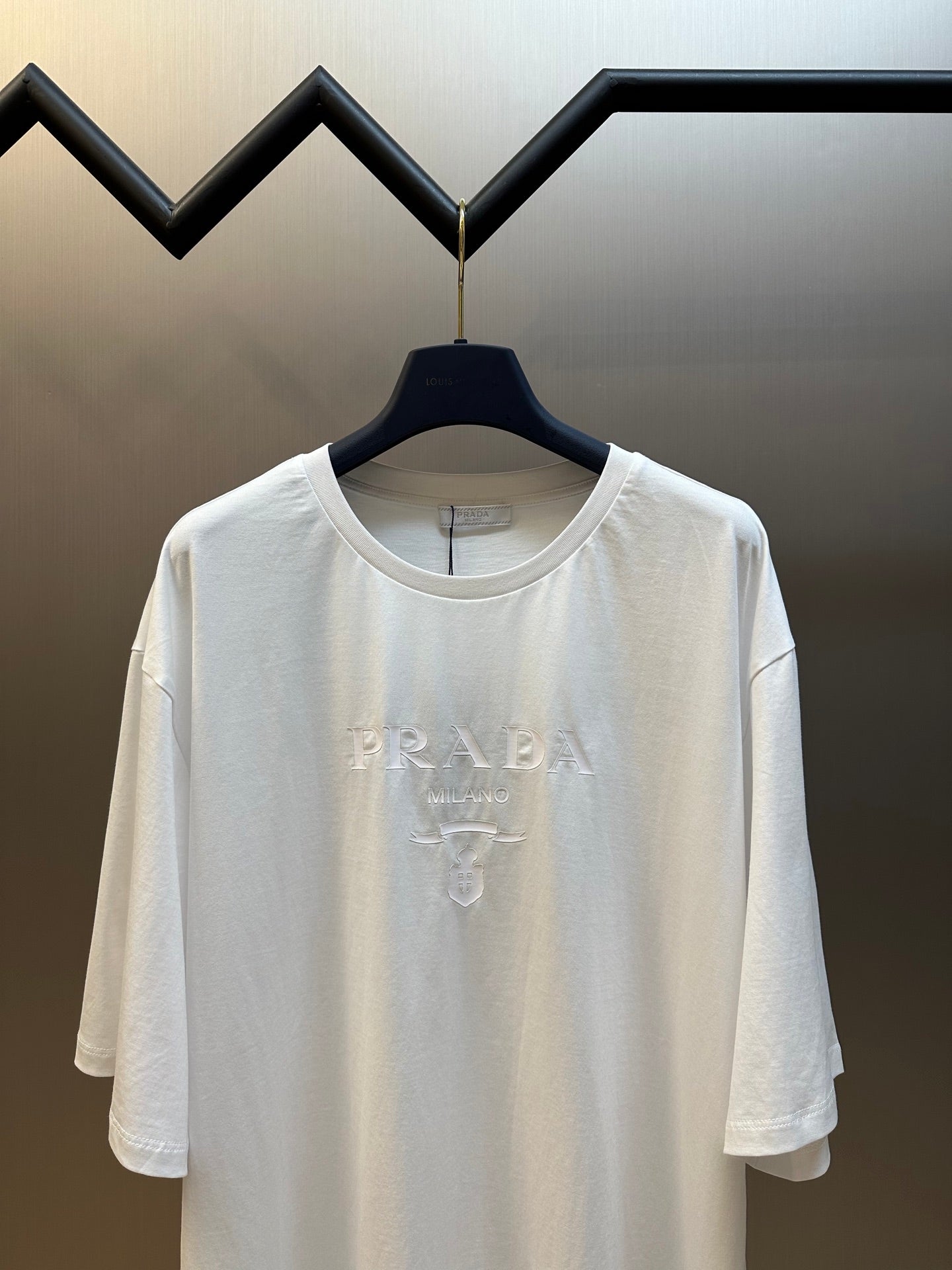 LuxluxHouse Best Quality Clothes T-shirt Prada