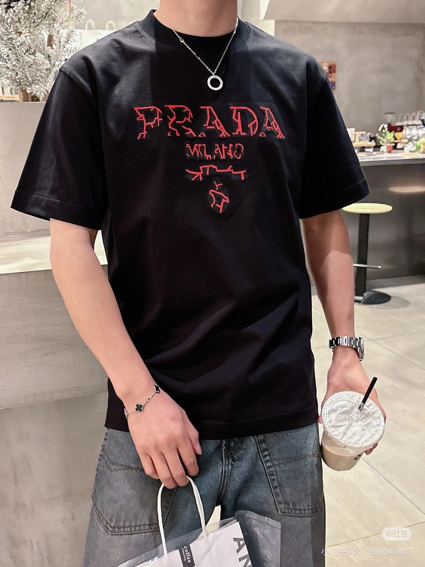 LuxluxHouse Best Quality Clothes T-shirt Prada