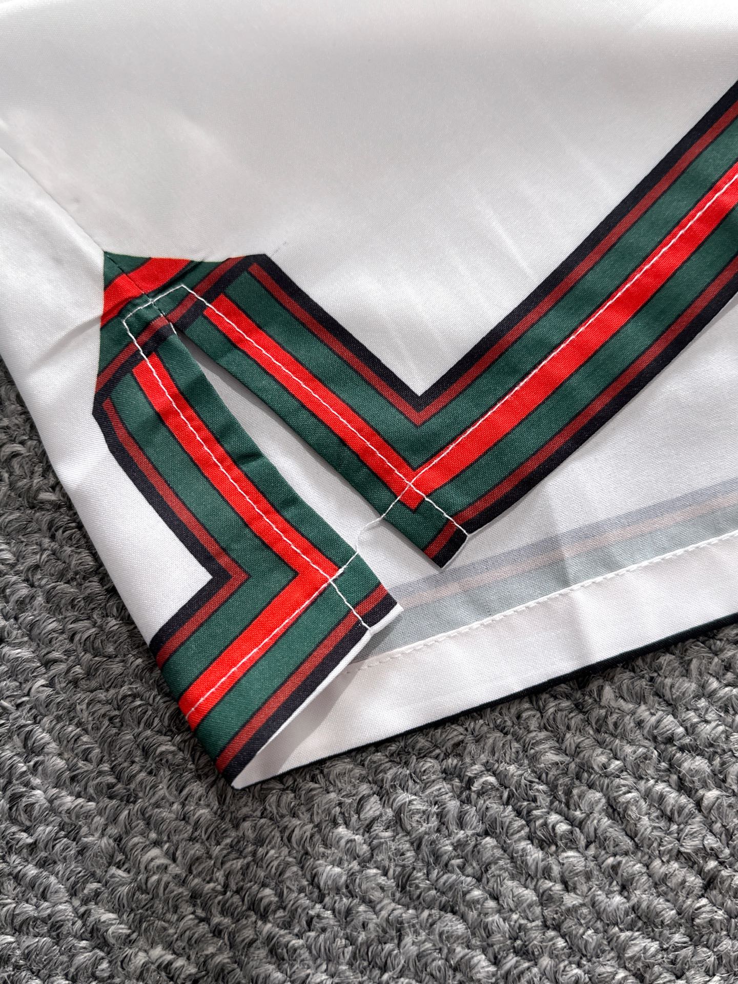 LuxluxHouse Best Quality Clothes Shirts&Polo Gucci