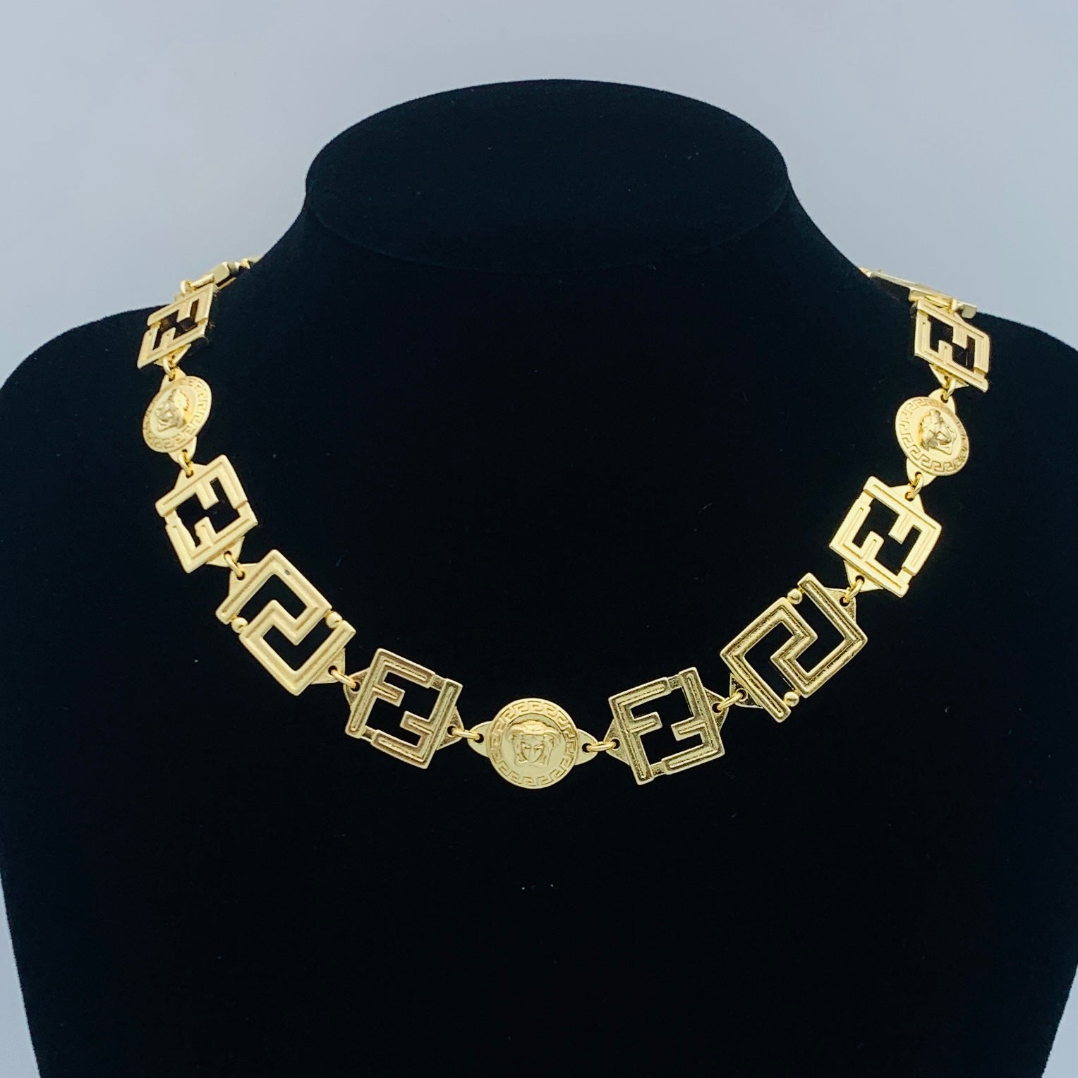 LuxluxHouse Low Price And High Quality Accessories Versace