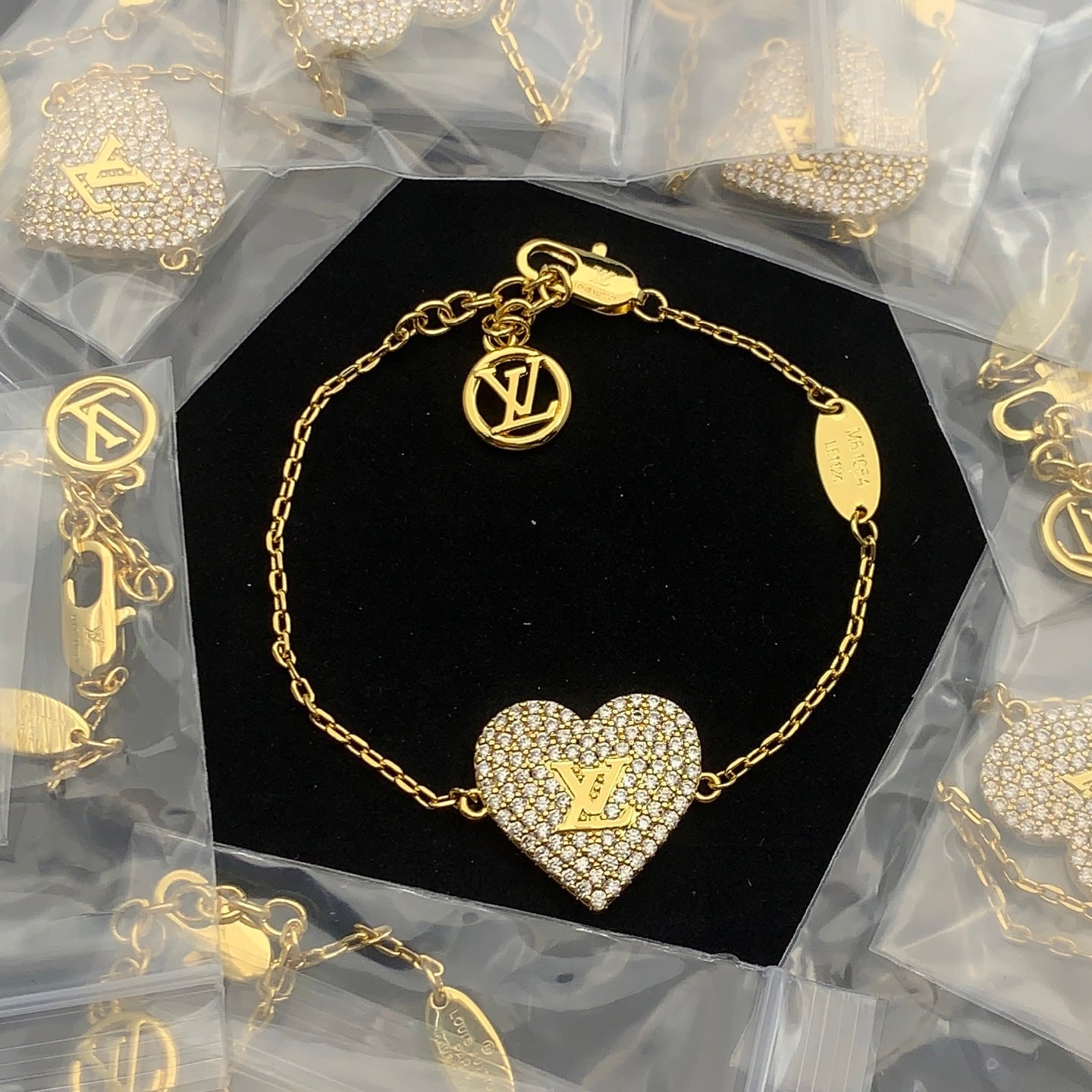 LuxluxHouse Low Price And High Quality Accessories Louis Vuitton