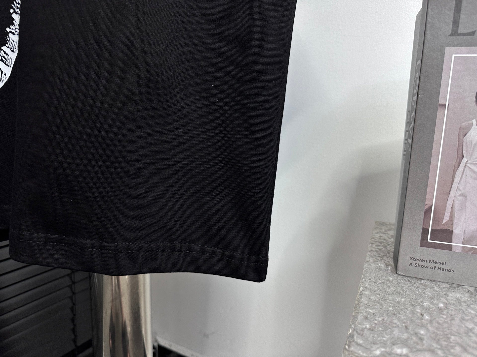 LuxluxHouse Best Quality Clothes T-shirt Loewe