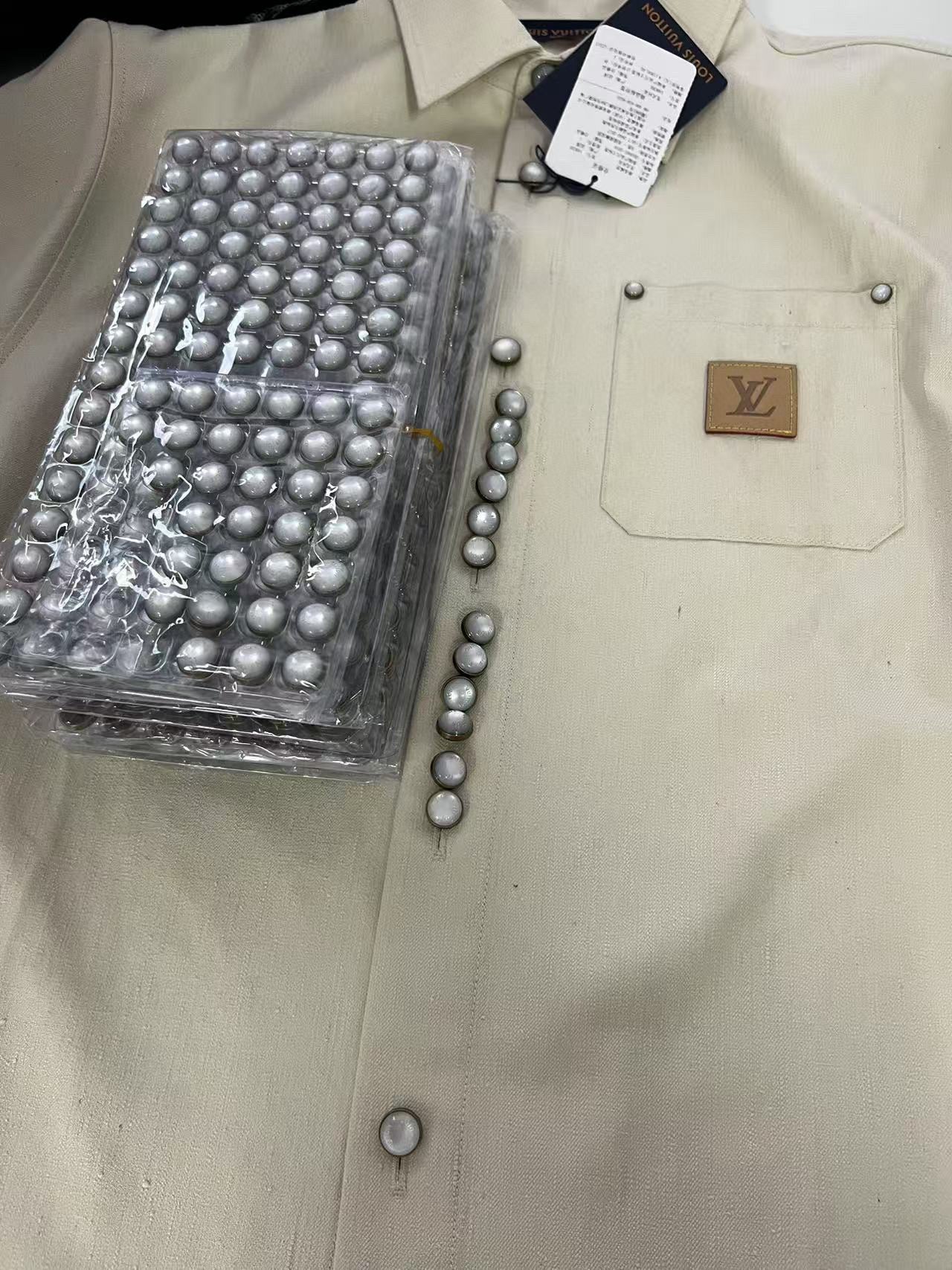 LuxluxHouse Best Quality Clothes Shirts&Polo Louis Vuitton