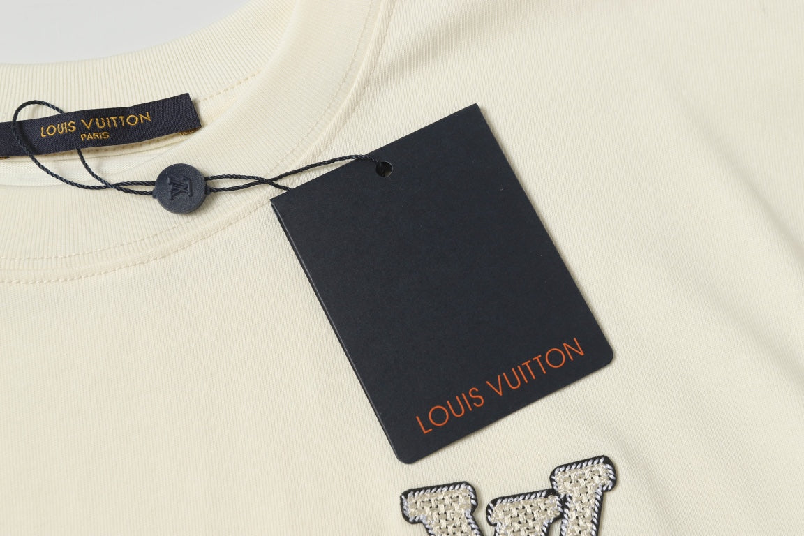 LuxluxHouse Best Quality Clothes T-shirt Louis Vuitton