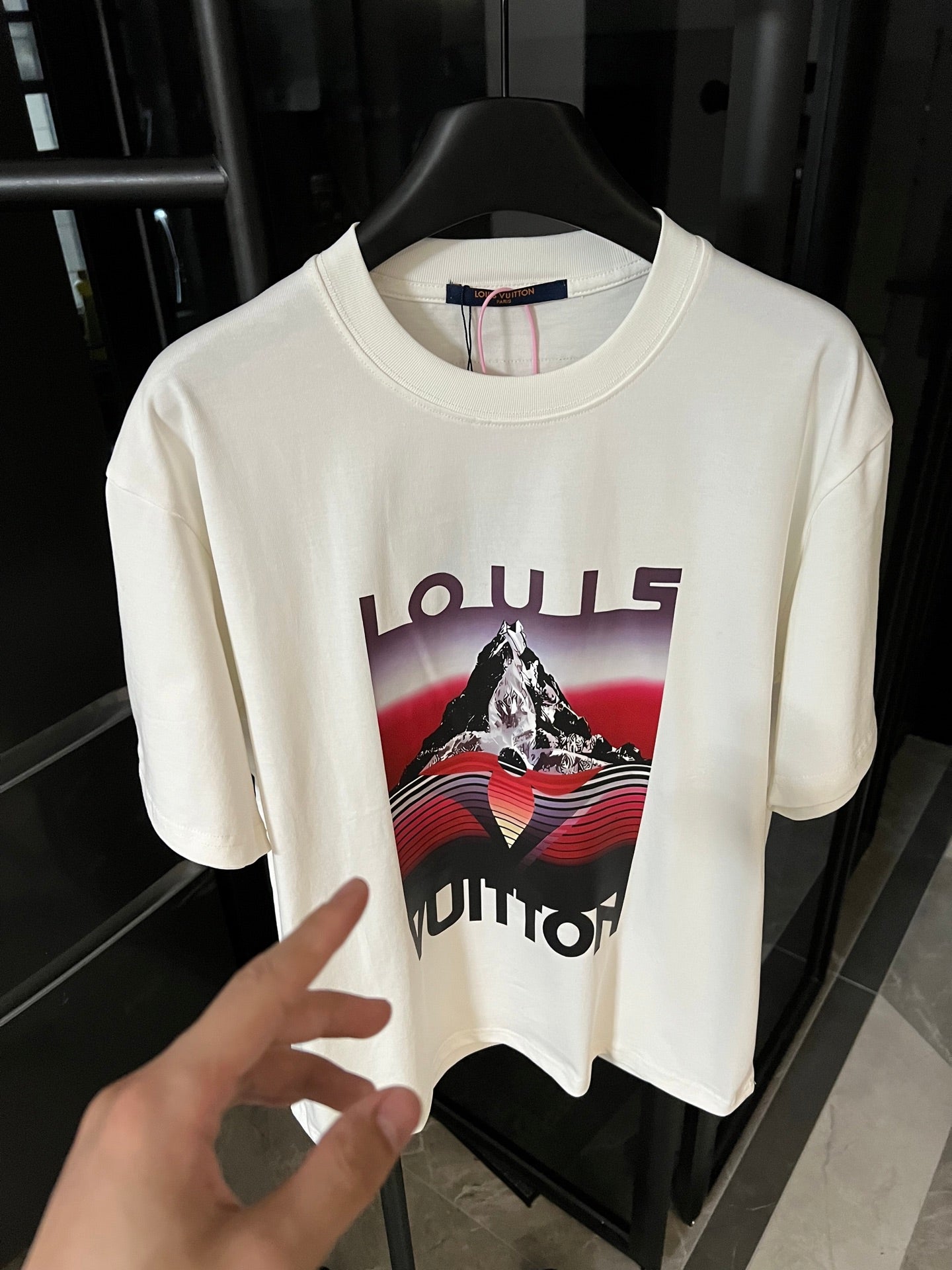 LuxluxHouse Best Quality Clothes T-shirt Louis Vuitton