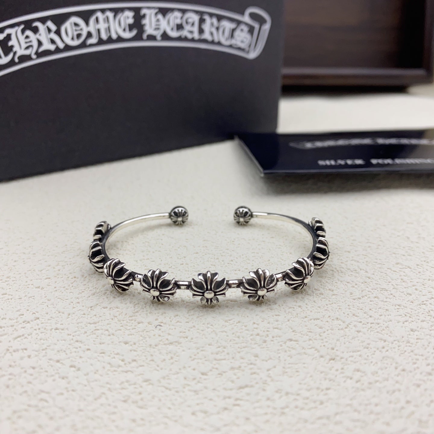 LuxluxHouse Low Price And High Quality Accessories Chrome Hearts