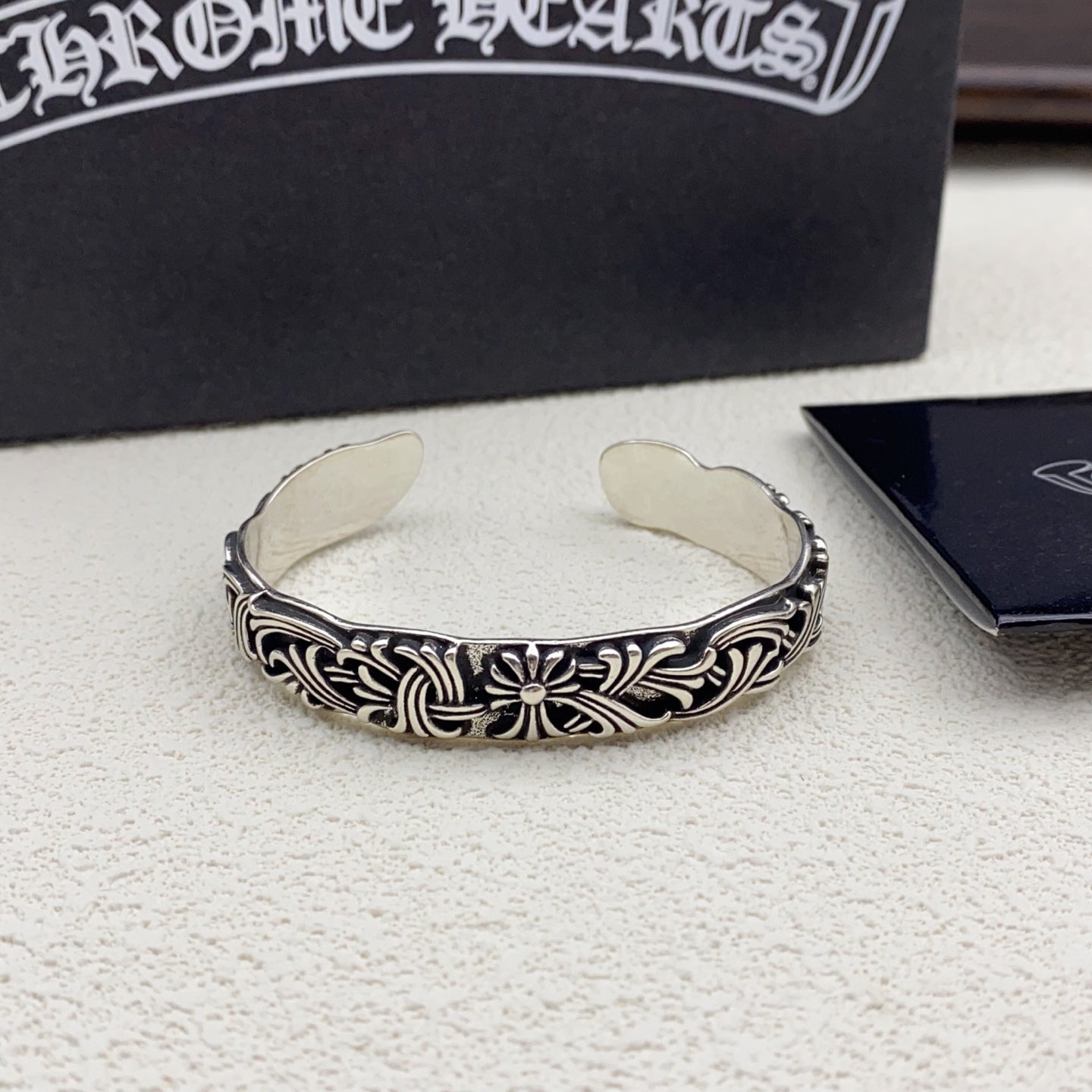 LuxluxHouse Low Price And High Quality Accessories Chrome Hearts