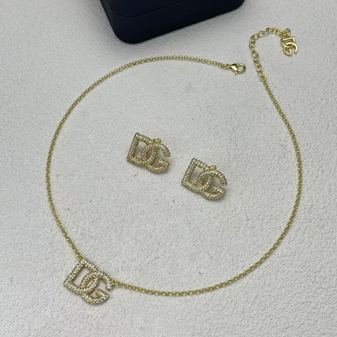 LuxluxHouse Low Price And High Quality Accessories Dolce & Gabbana