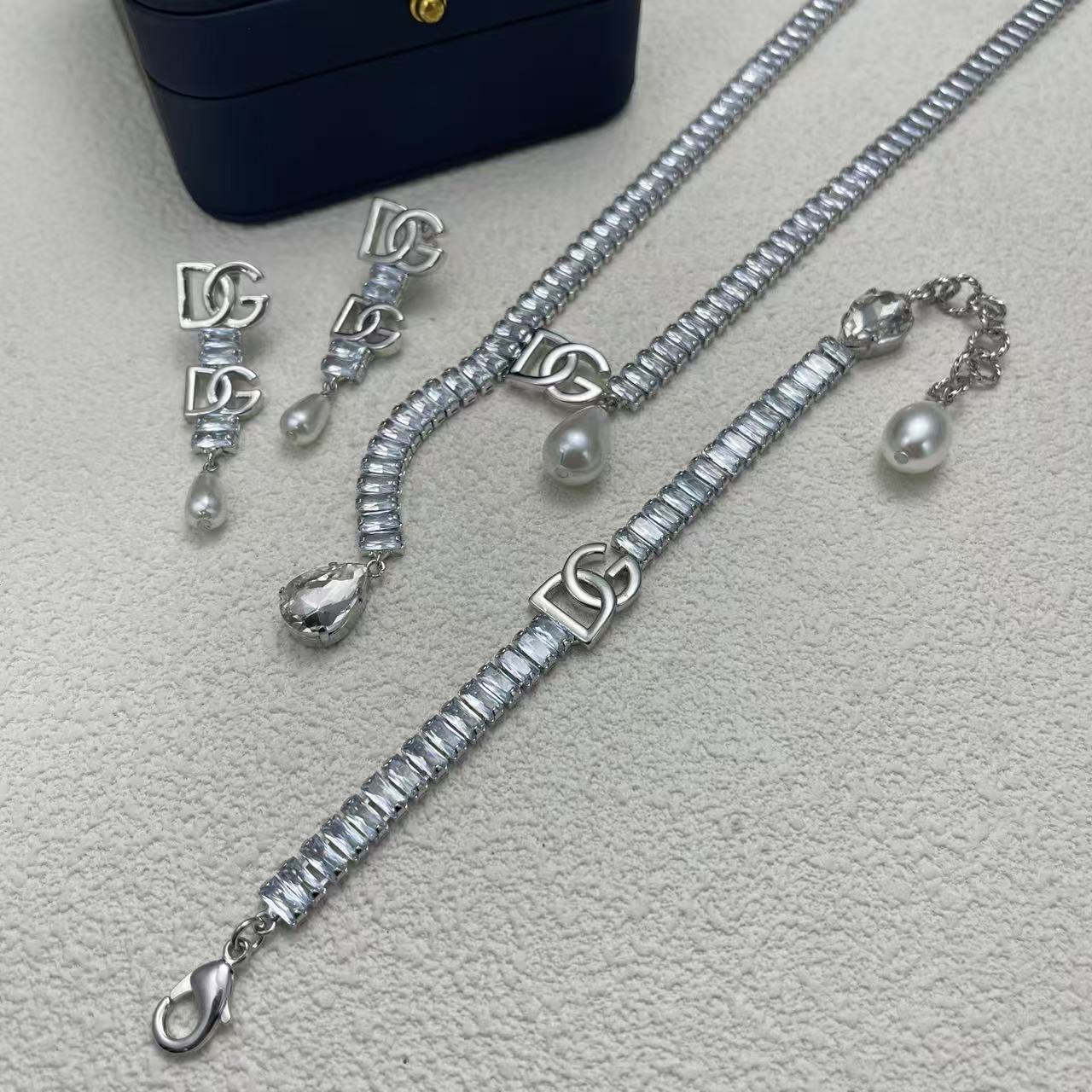 LuxluxHouse Low Price And High Quality Accessories Dolce & Gabbana