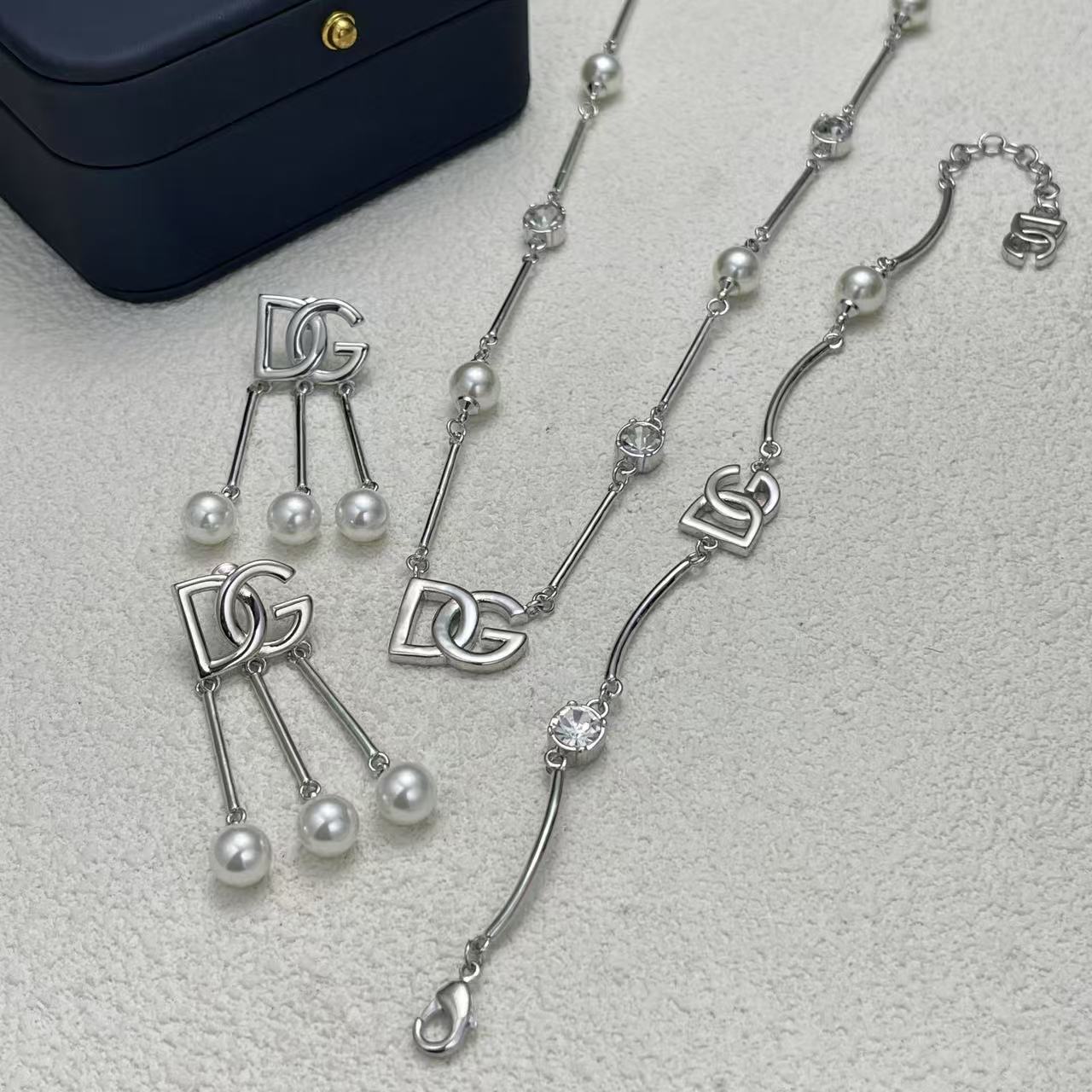 LuxluxHouse Low Price And High Quality Accessories Dolce & Gabbana