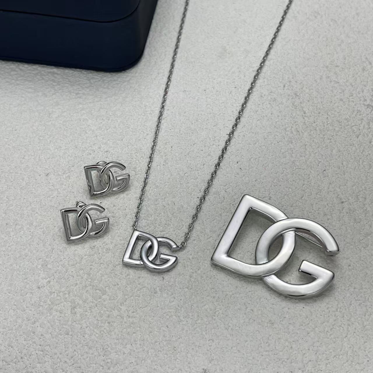 LuxluxHouse Low Price And High Quality Accessories Dolce & Gabbana