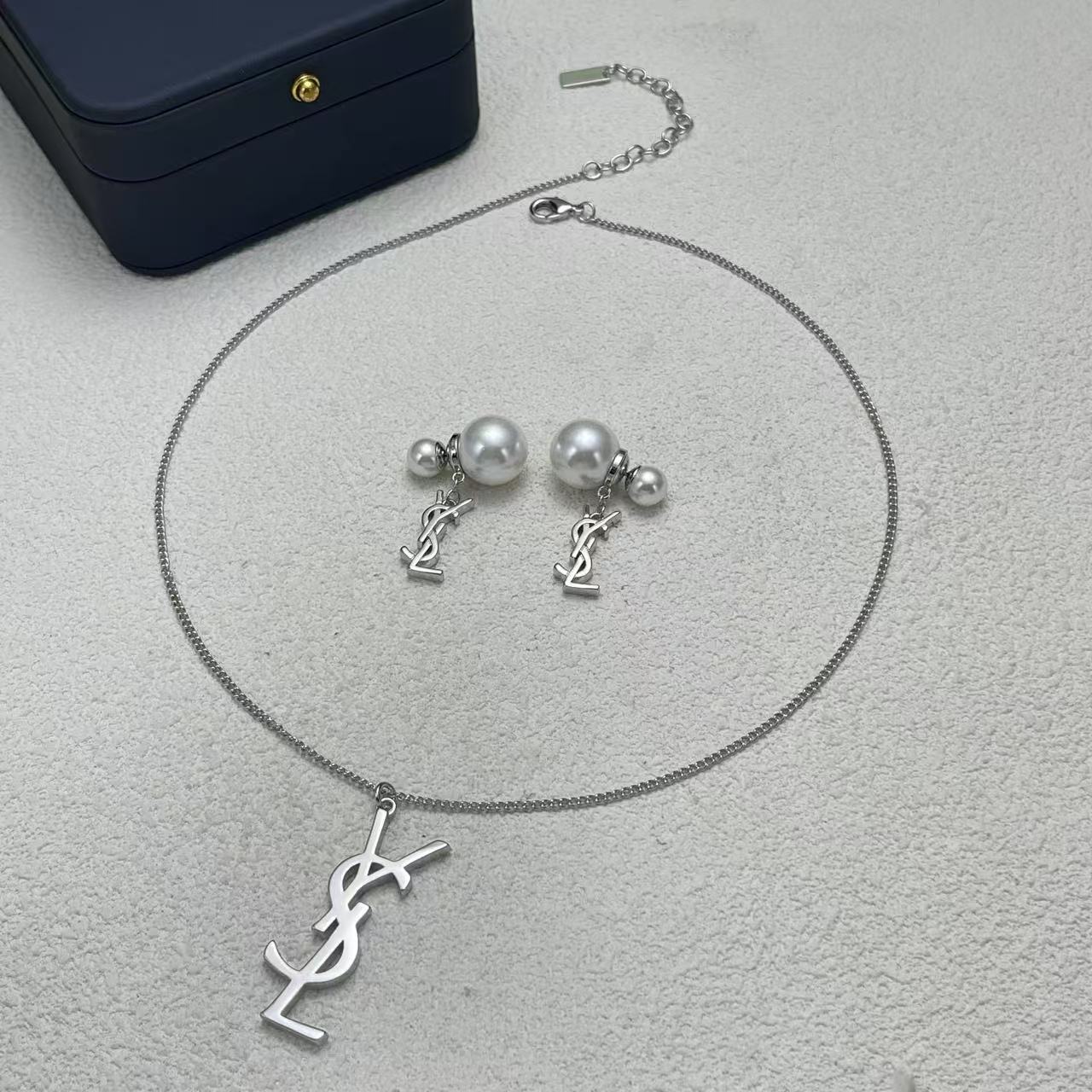 LuxluxHouse Low Price And High Quality Accessories YSL