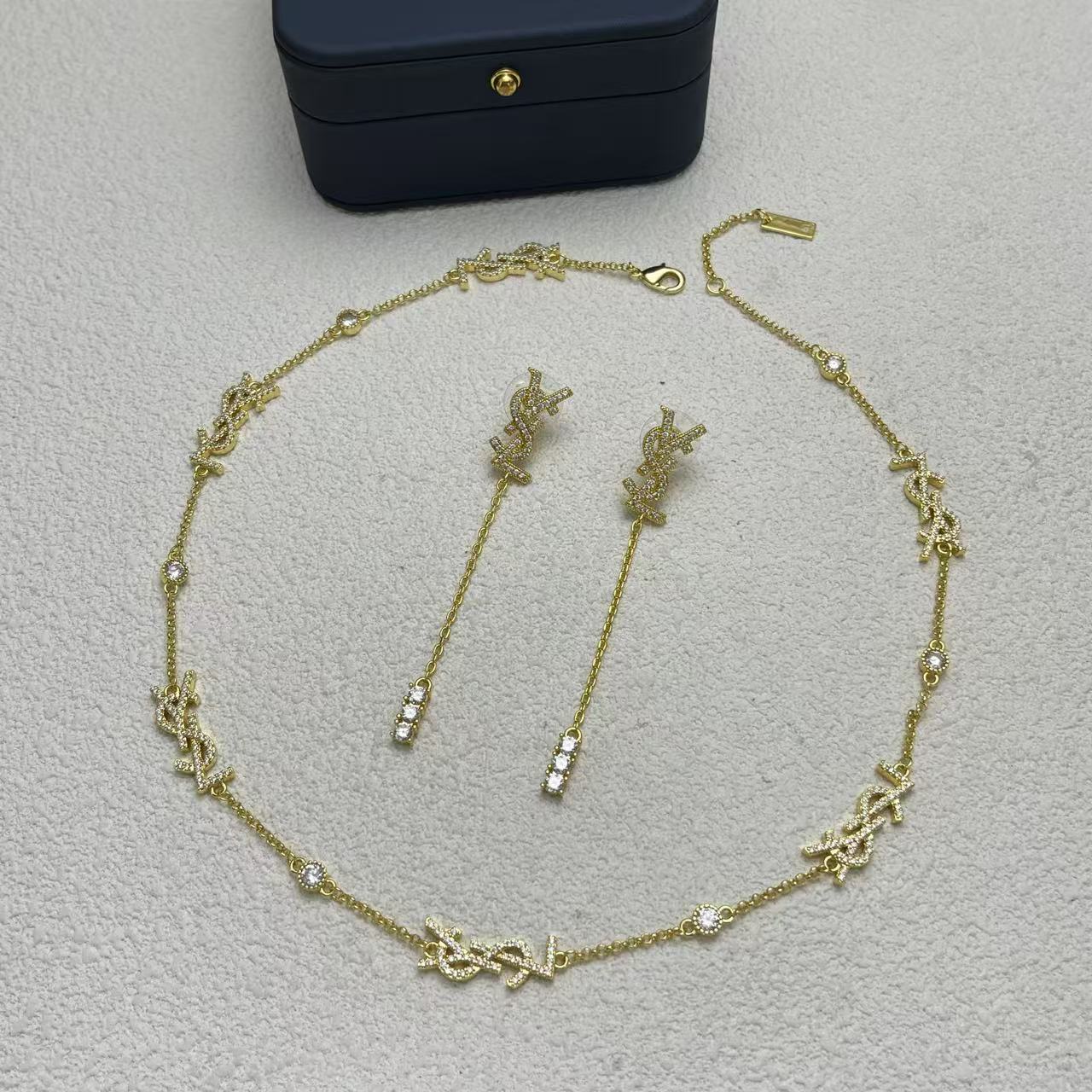 LuxluxHouse Low Price And High Quality Accessories YSL