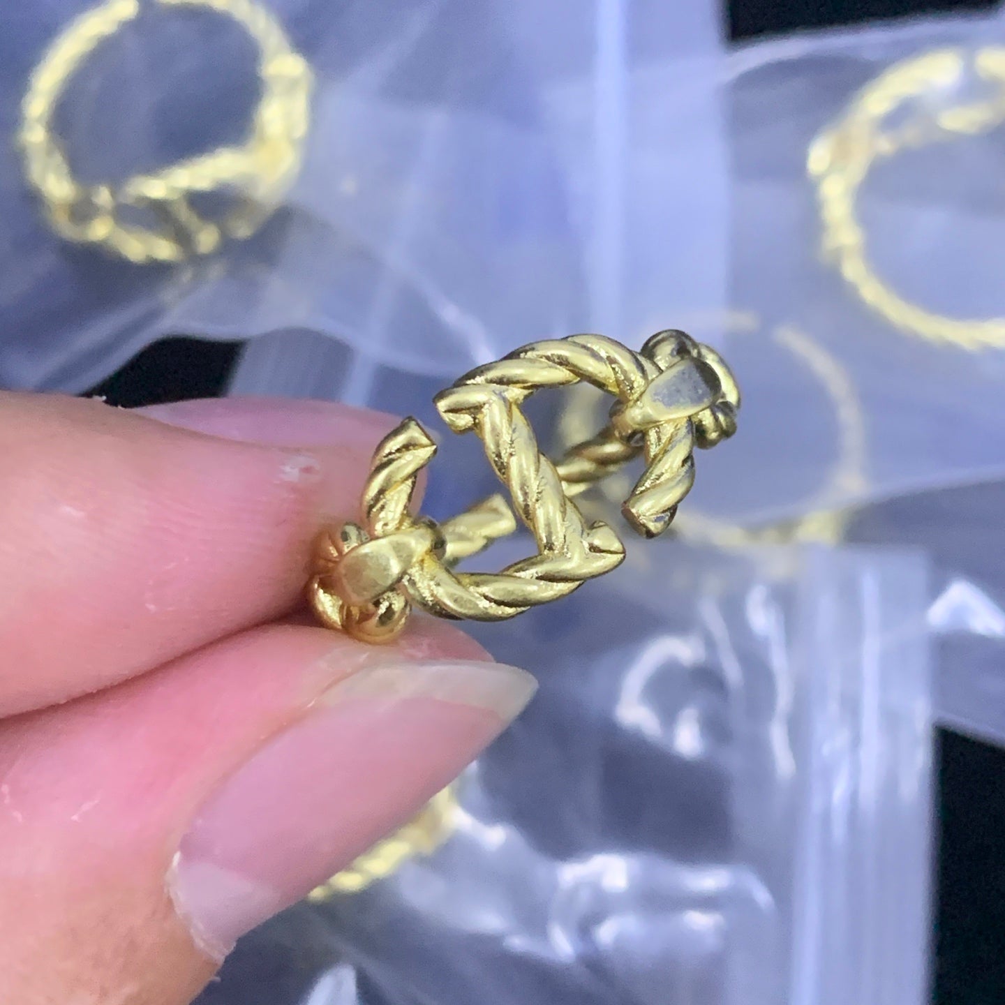 LuxluxHouse Low Price And High Quality Accessories Dior