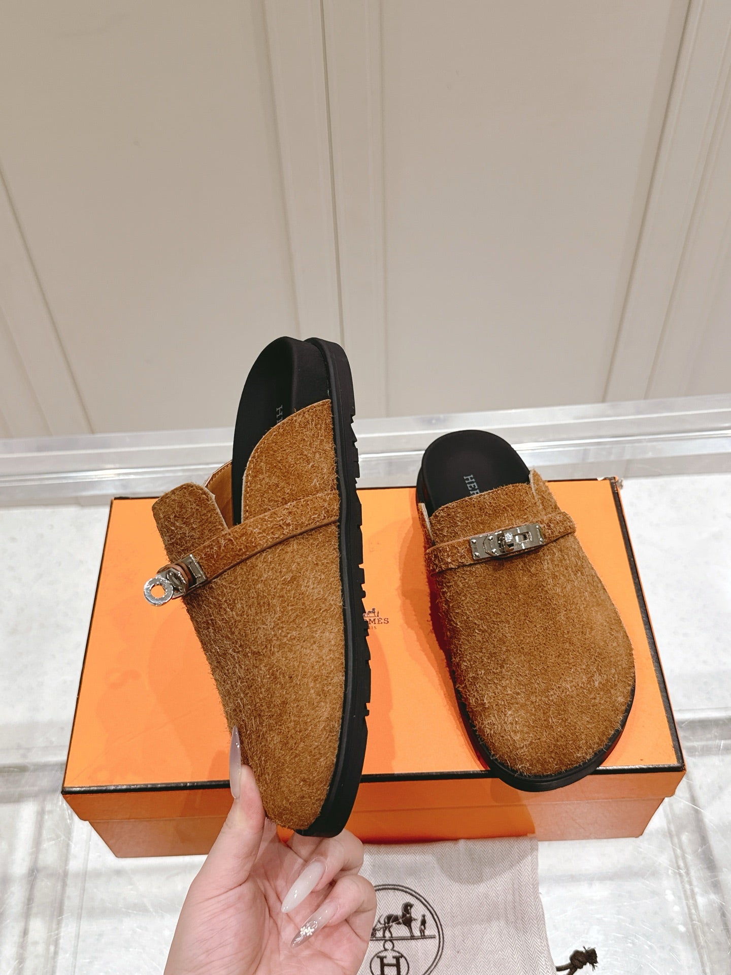 LuxluxHouse Best Quality Women Shoes Hermes