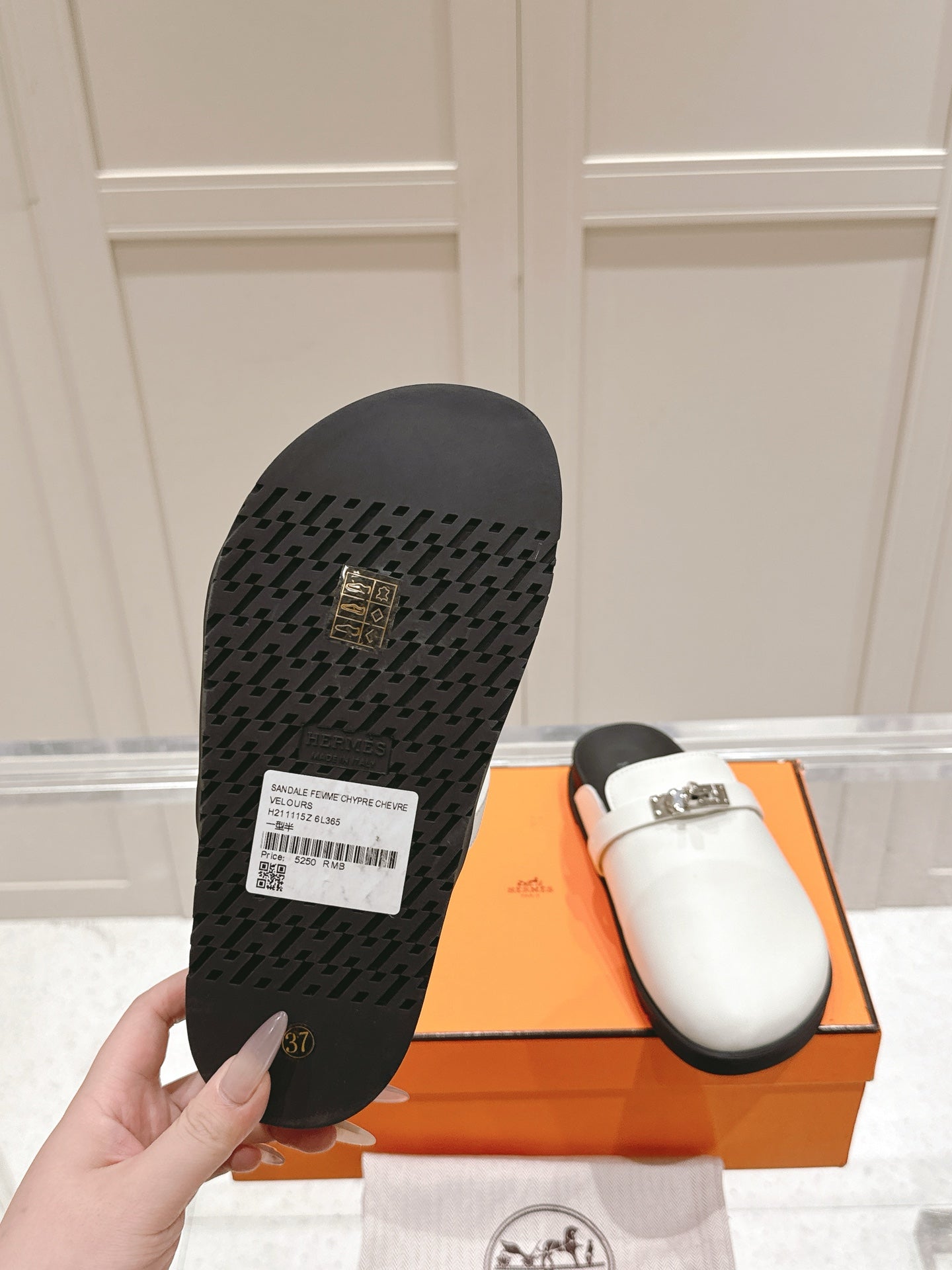 LuxluxHouse Best Quality Women Shoes Hermes