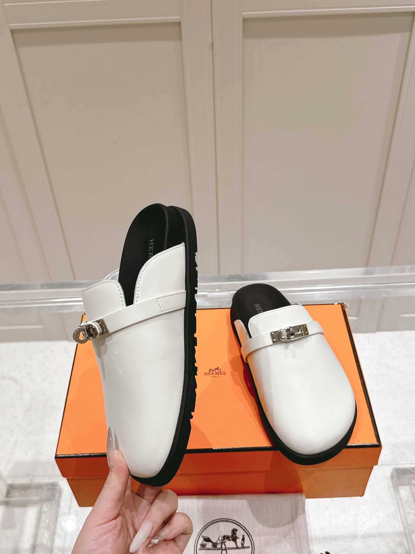 LuxluxHouse Best Quality Women Shoes Hermes
