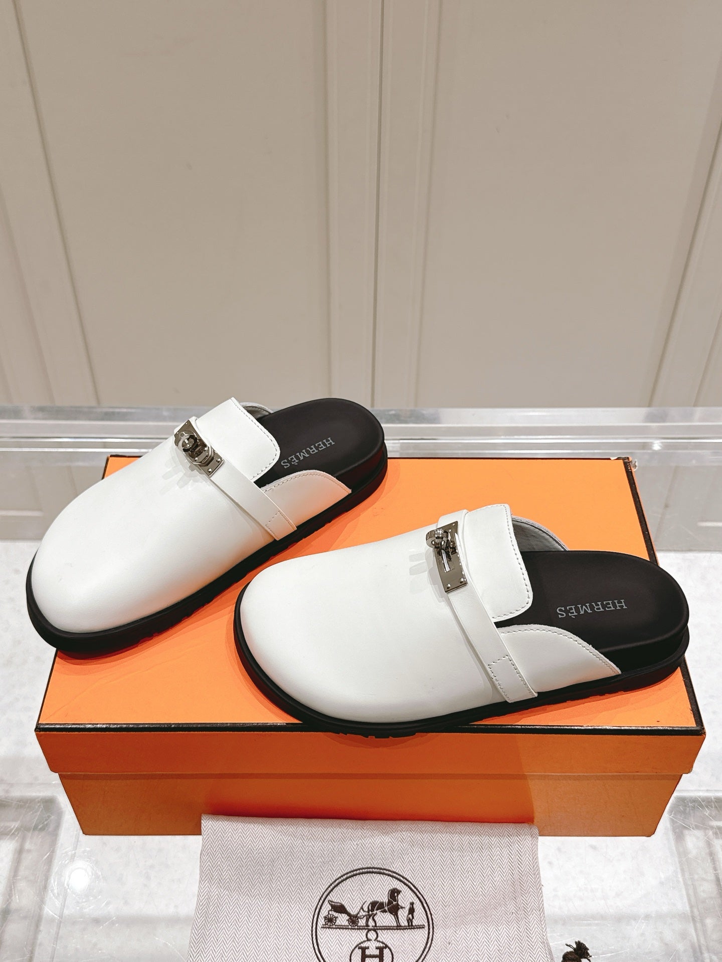 LuxluxHouse Best Quality Women Shoes Hermes