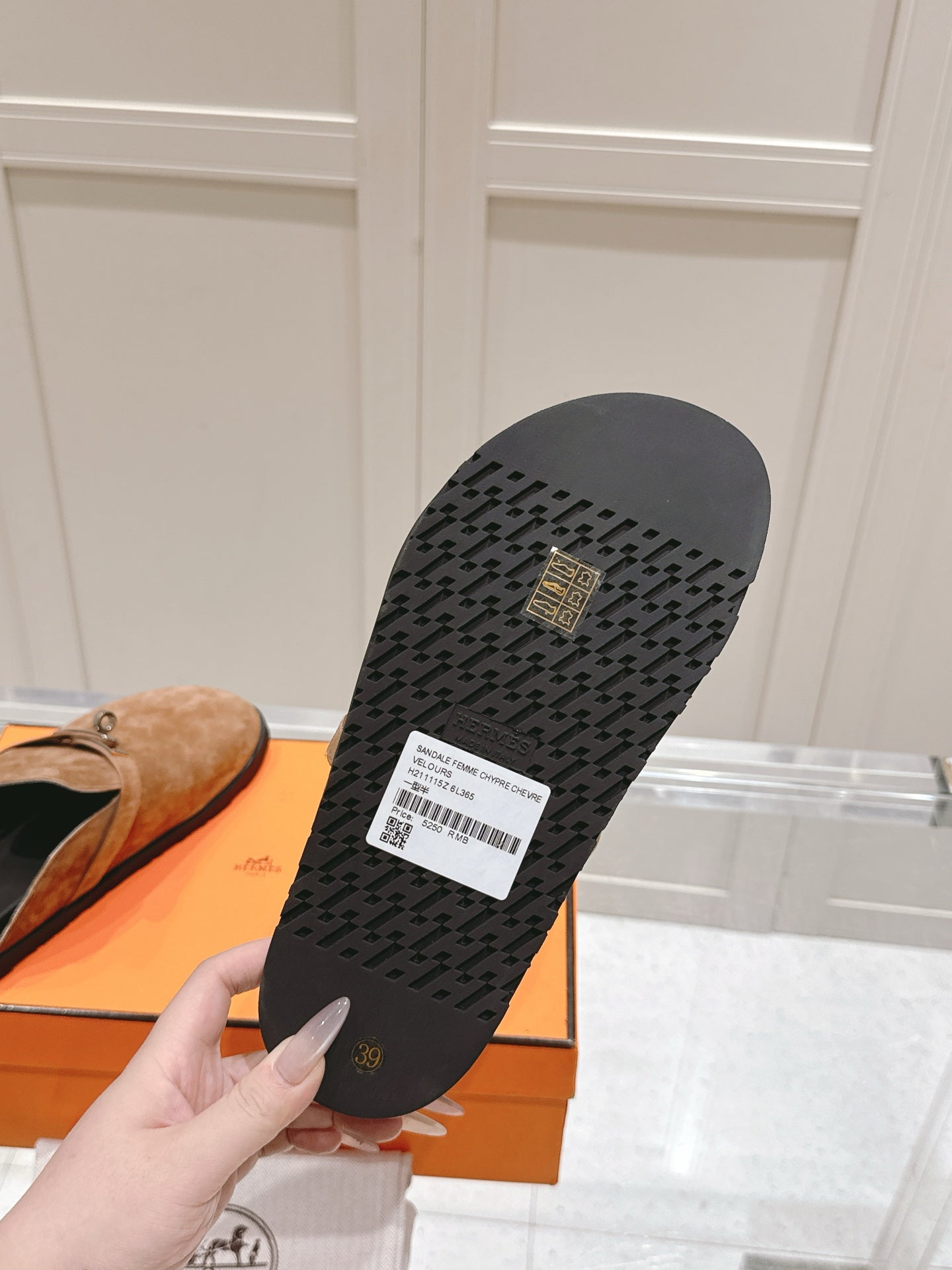 LuxluxHouse Best Quality Women Shoes Hermes