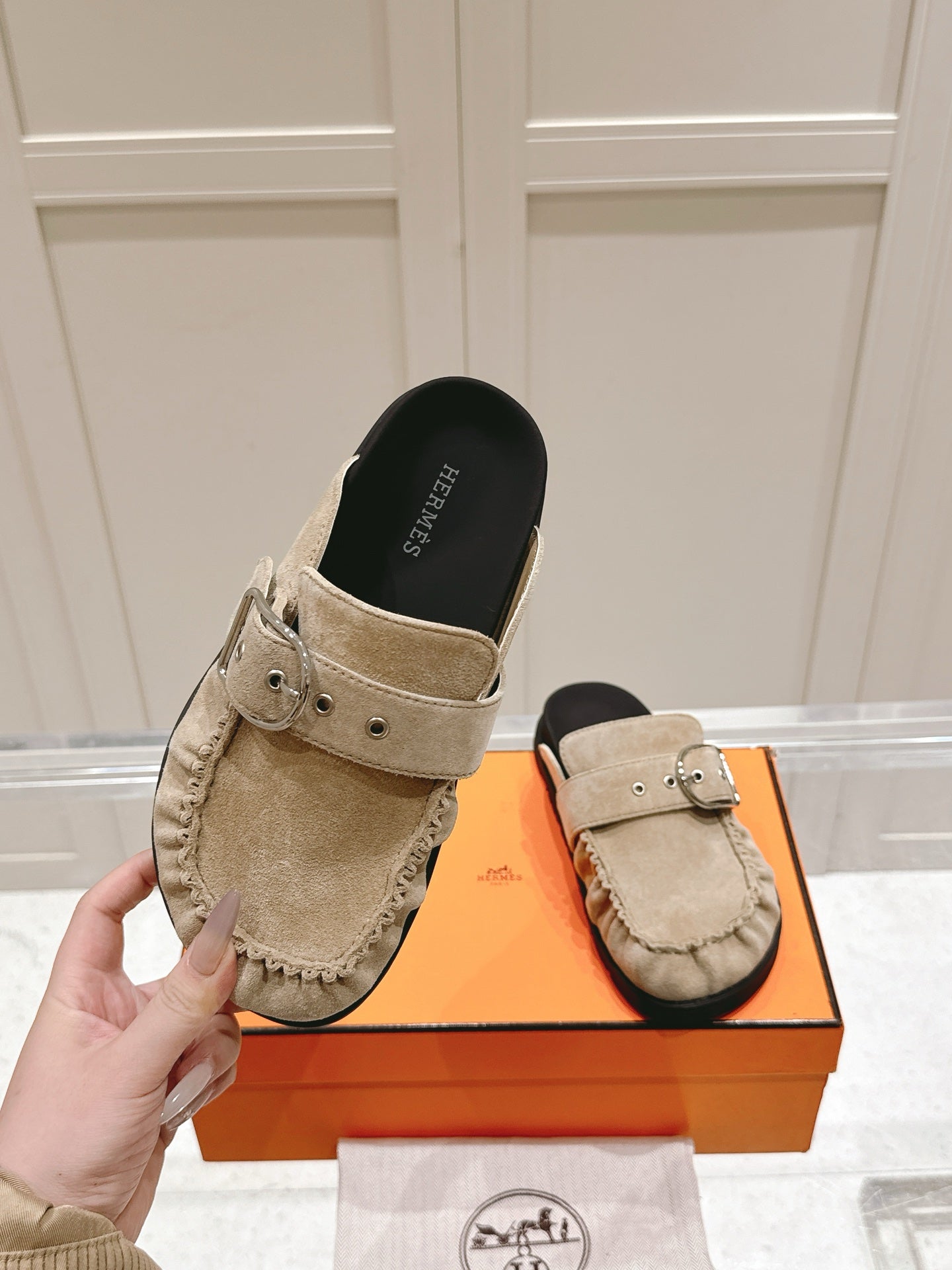 LuxluxHouse Best Quality Women Shoes Hermes