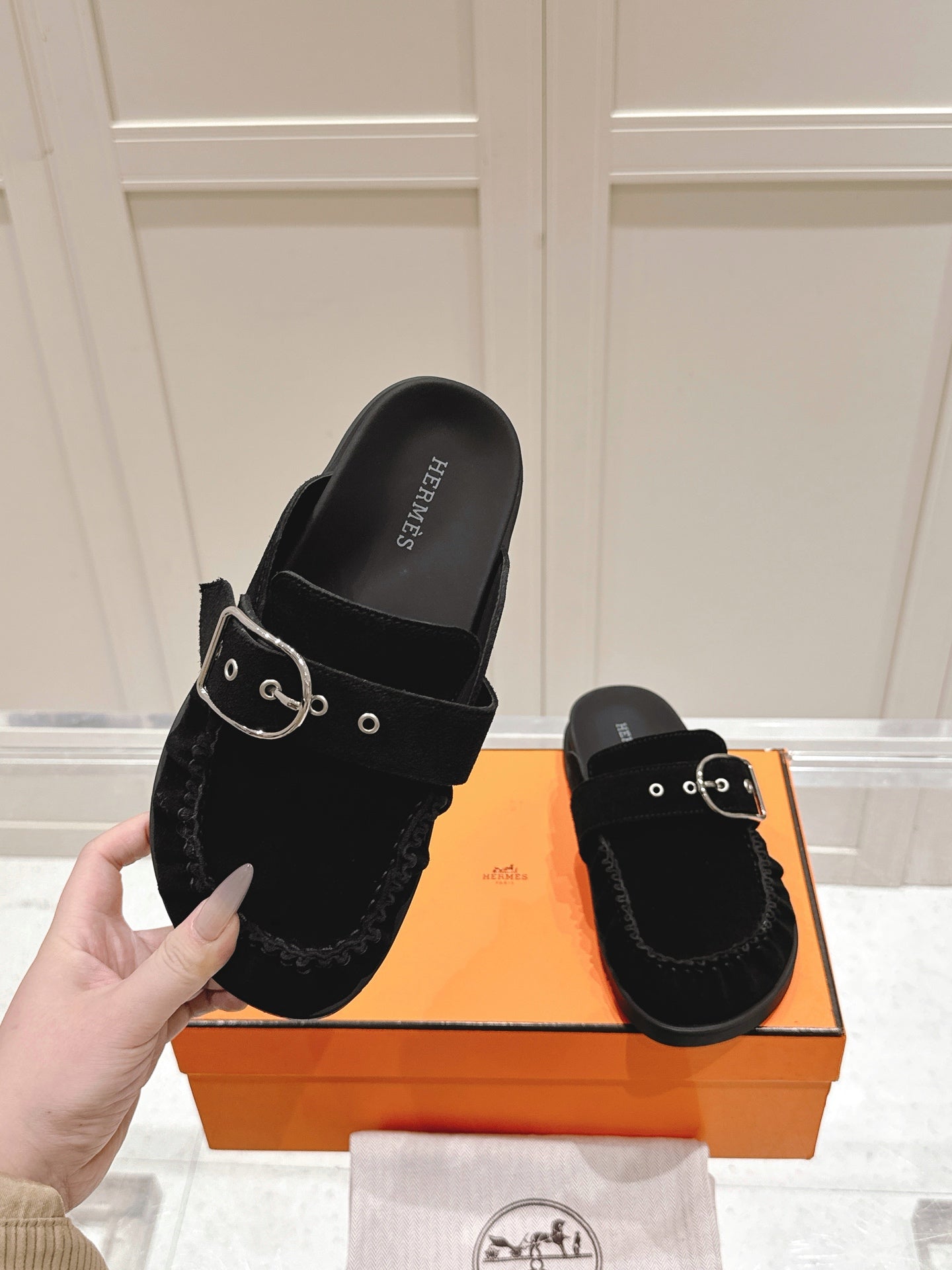 LuxluxHouse Best Quality Women Shoes Hermes