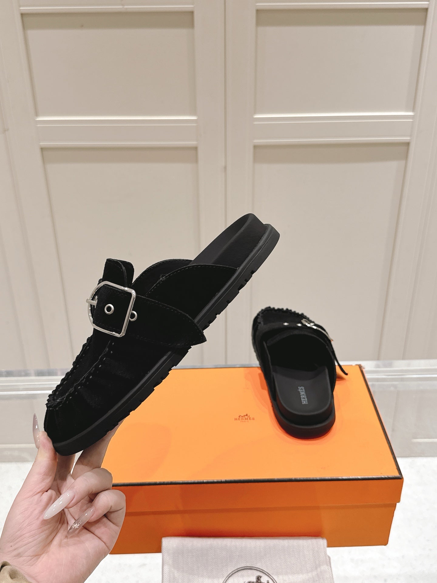 LuxluxHouse Best Quality Women Shoes Hermes