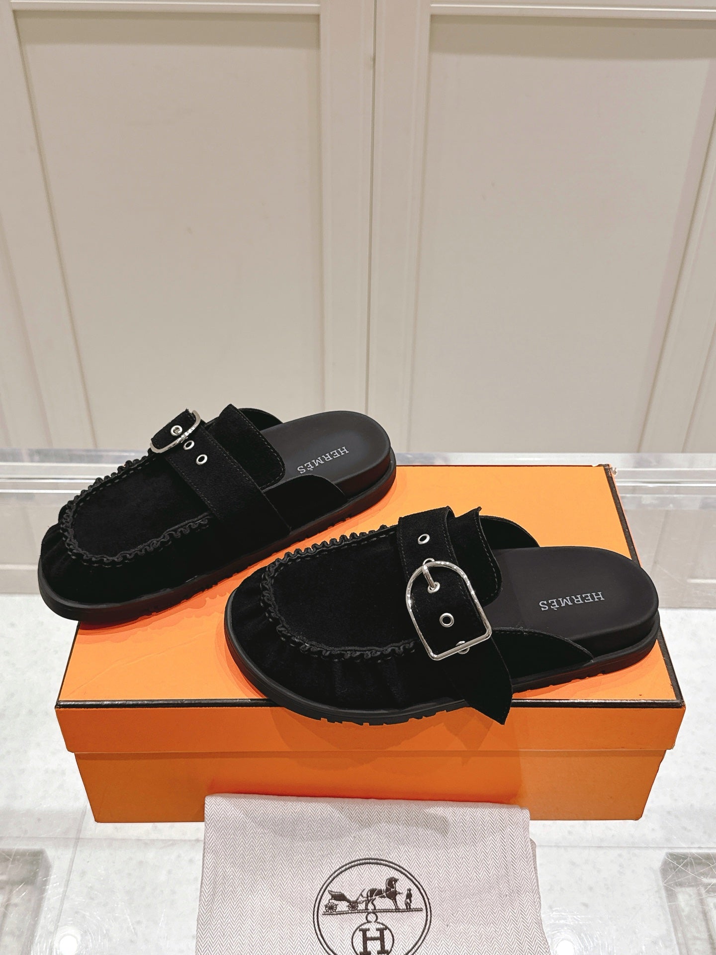 LuxluxHouse Best Quality Women Shoes Hermes