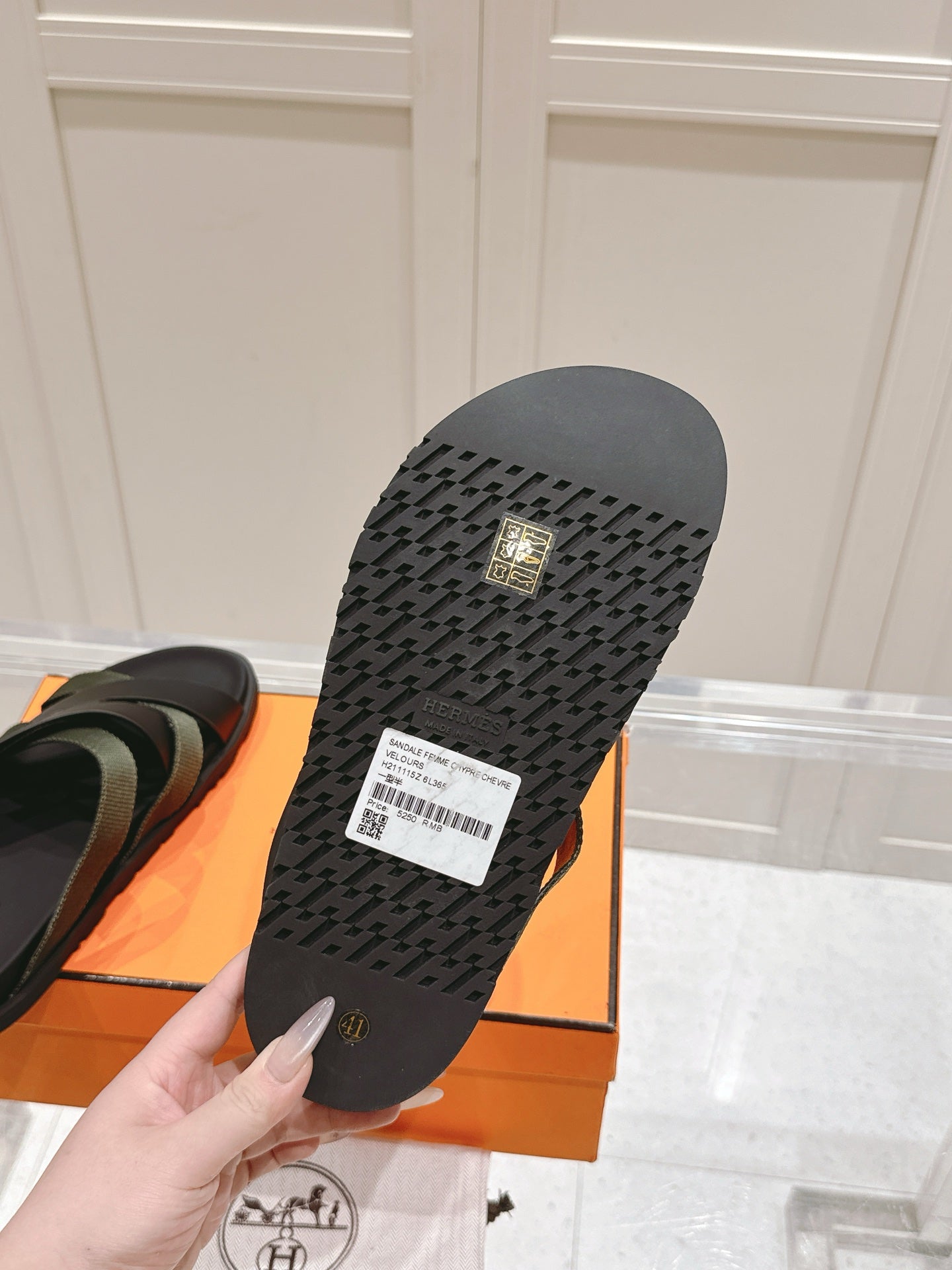 LuxluxHouse Best Quality Women Shoes Hermes