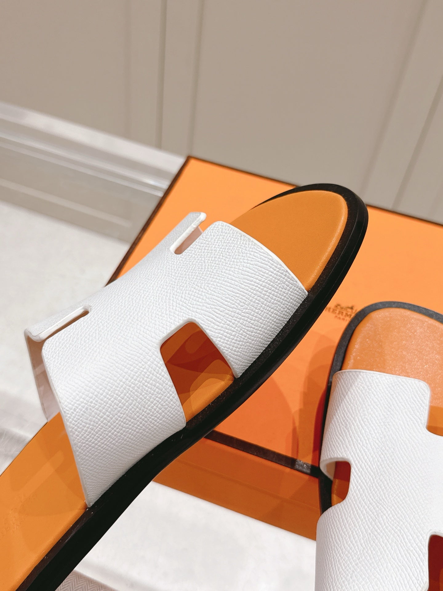 LuxluxHouse Best Quality Women Shoes Hermes