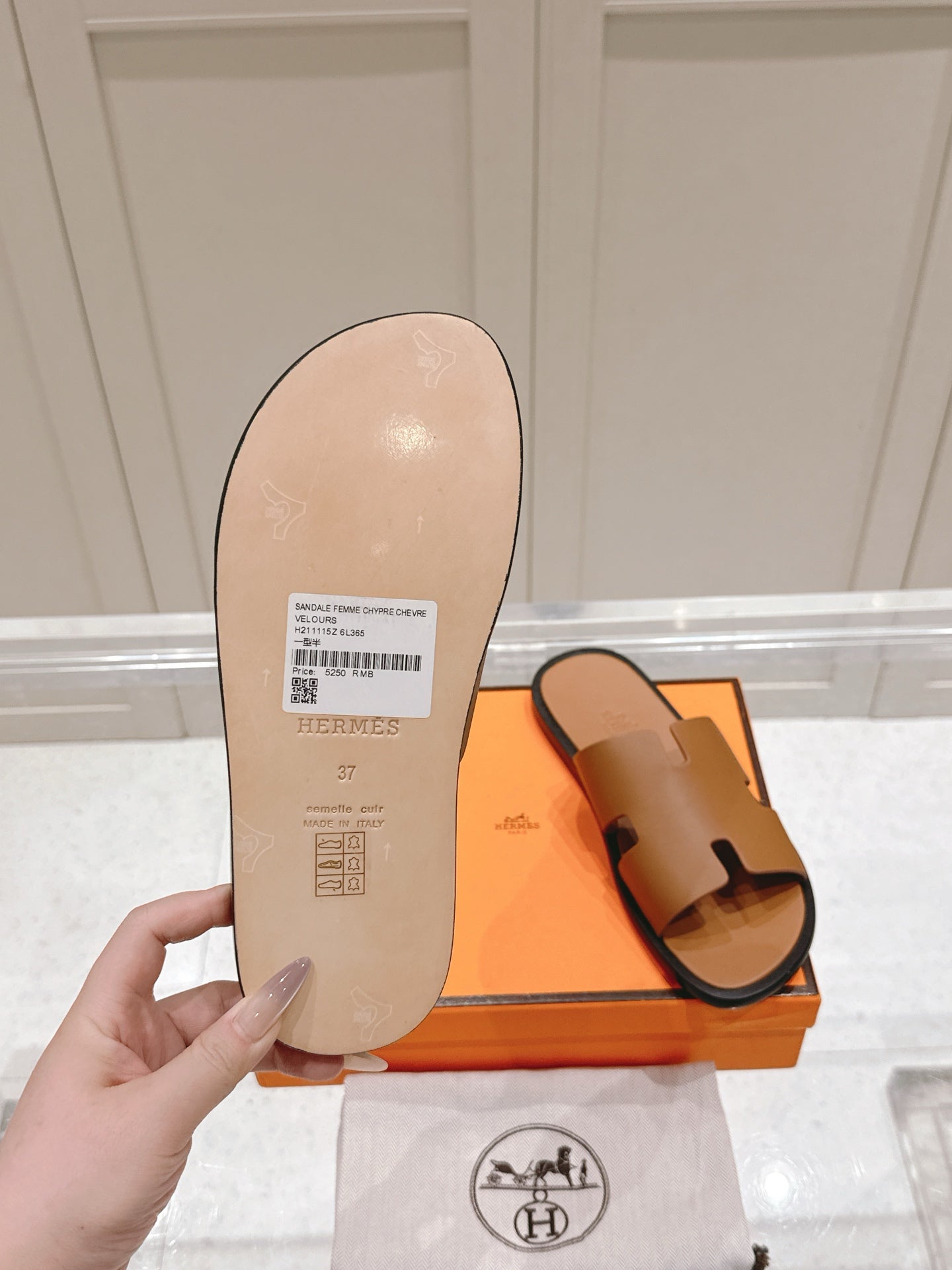 LuxluxHouse Best Quality Women Shoes Hermes