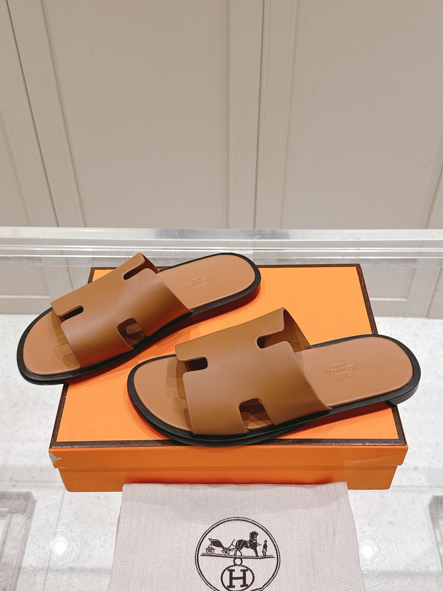 LuxluxHouse Best Quality Women Shoes Hermes