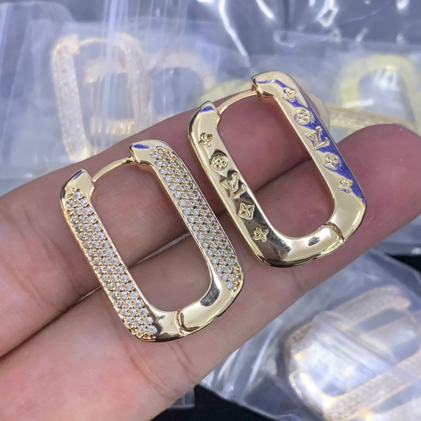 LuxluxHouse Low Price And High Quality Accessories Louis Vuitton
