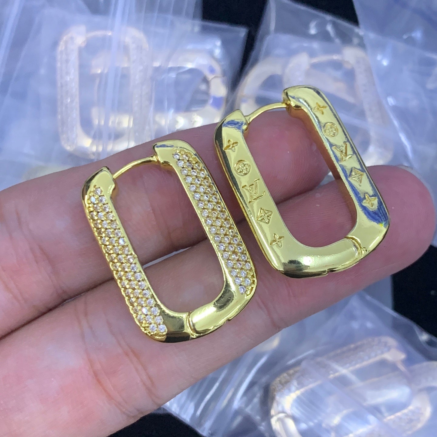 LuxluxHouse Low Price And High Quality Accessories Louis Vuitton