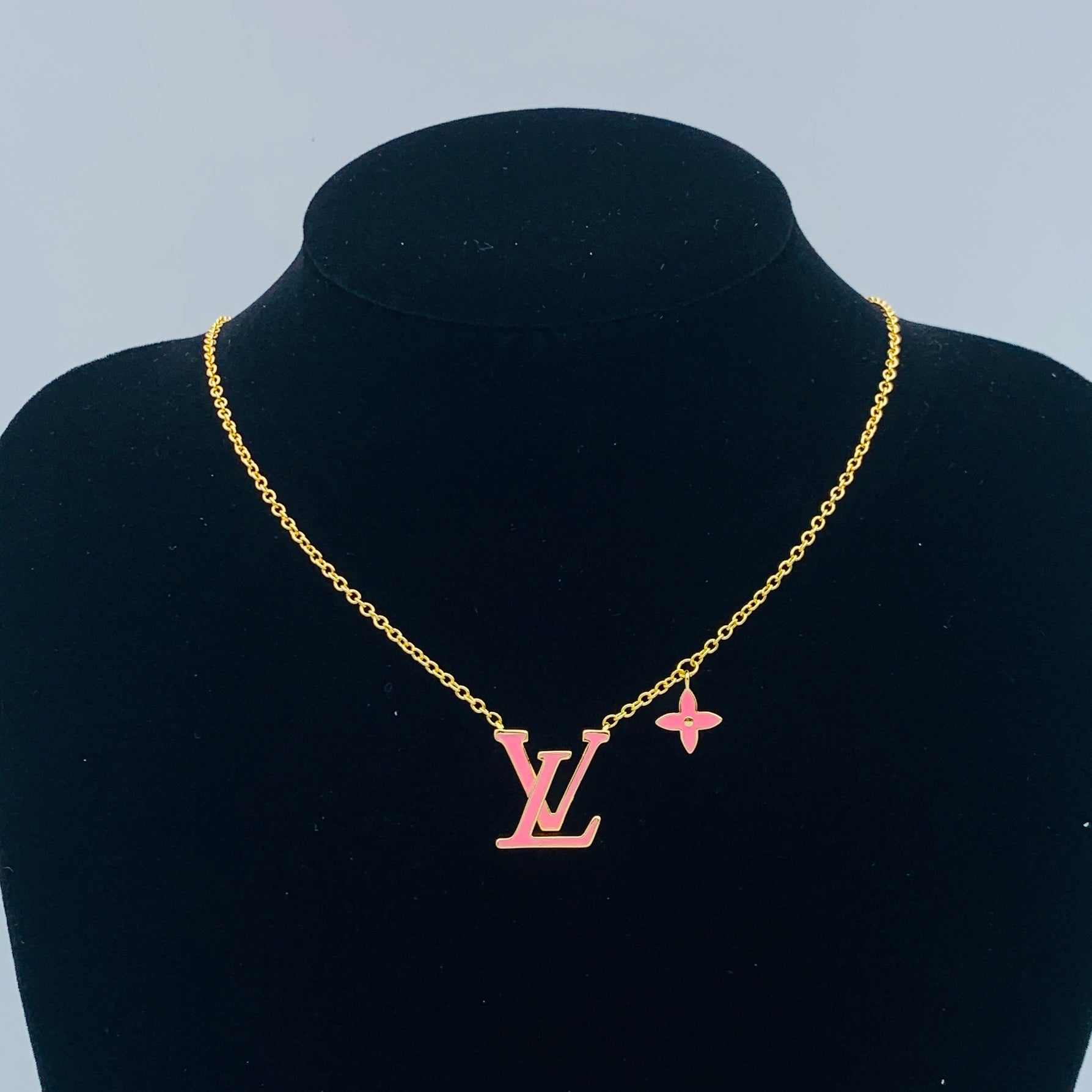 LuxluxHouse Low Price And High Quality Accessories Louis Vuitton