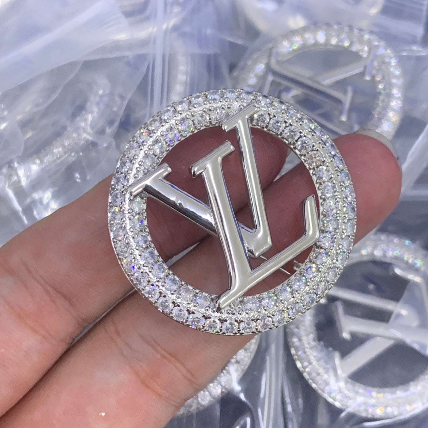 LuxluxHouse Low Price And High Quality Accessories Louis Vuitton