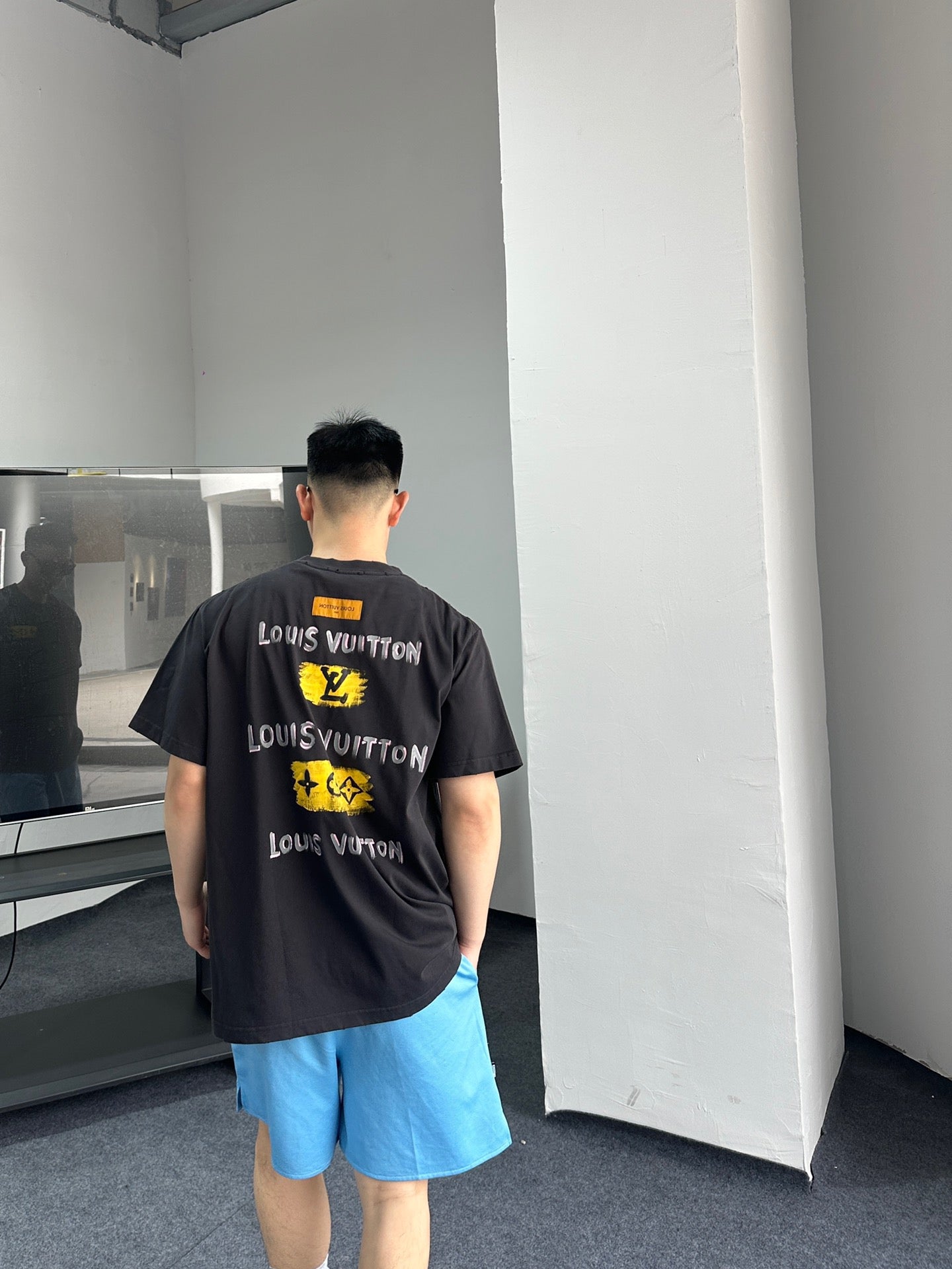 LuxluxHouse Best Quality Clothes T-shirt Louis Vuitton