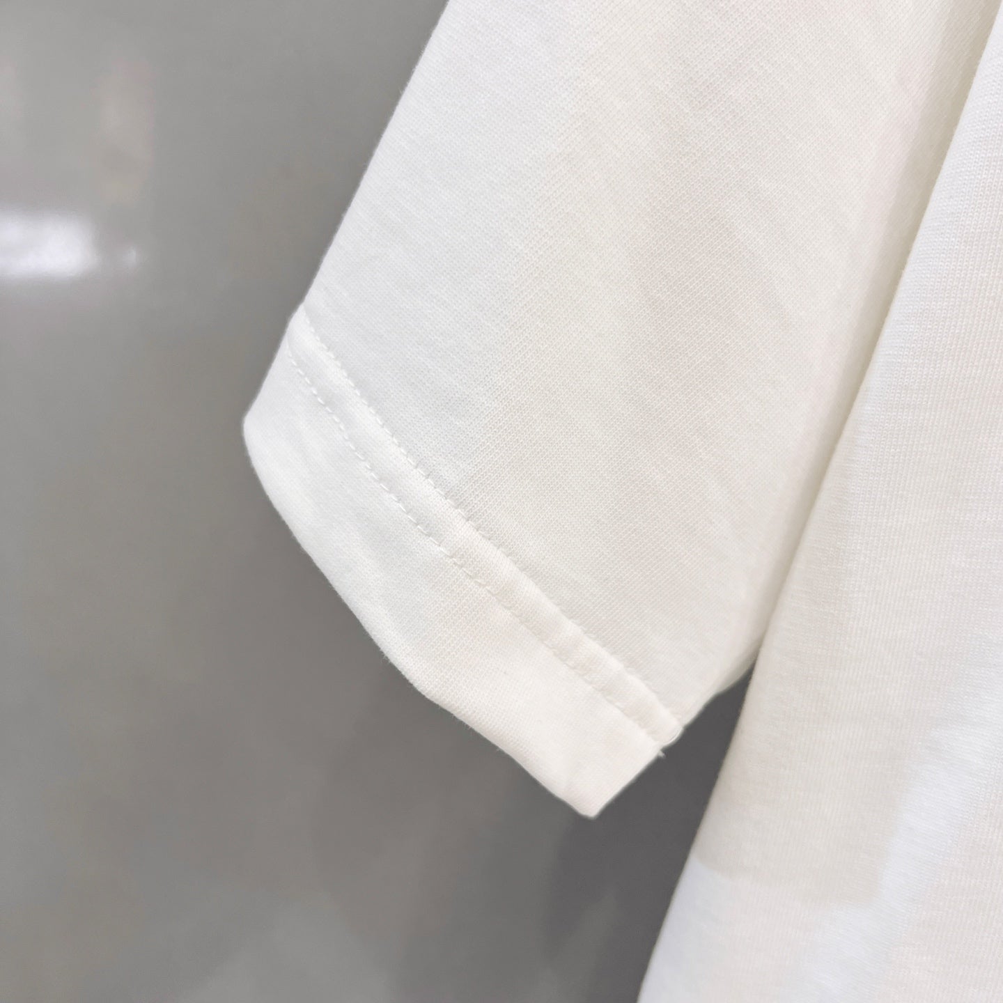 LuxluxHouse Best Quality Clothes T-shirt Loewe