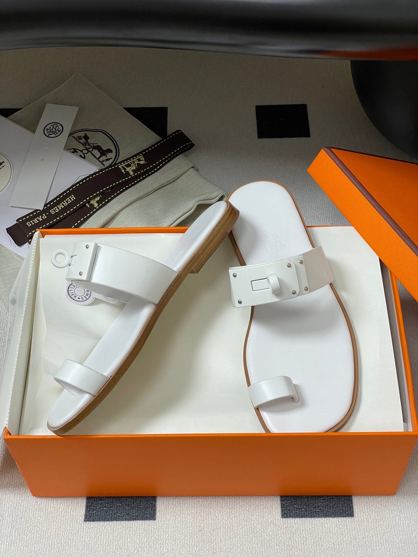 LuxluxHouse Best Quality Women Shoes Hermes