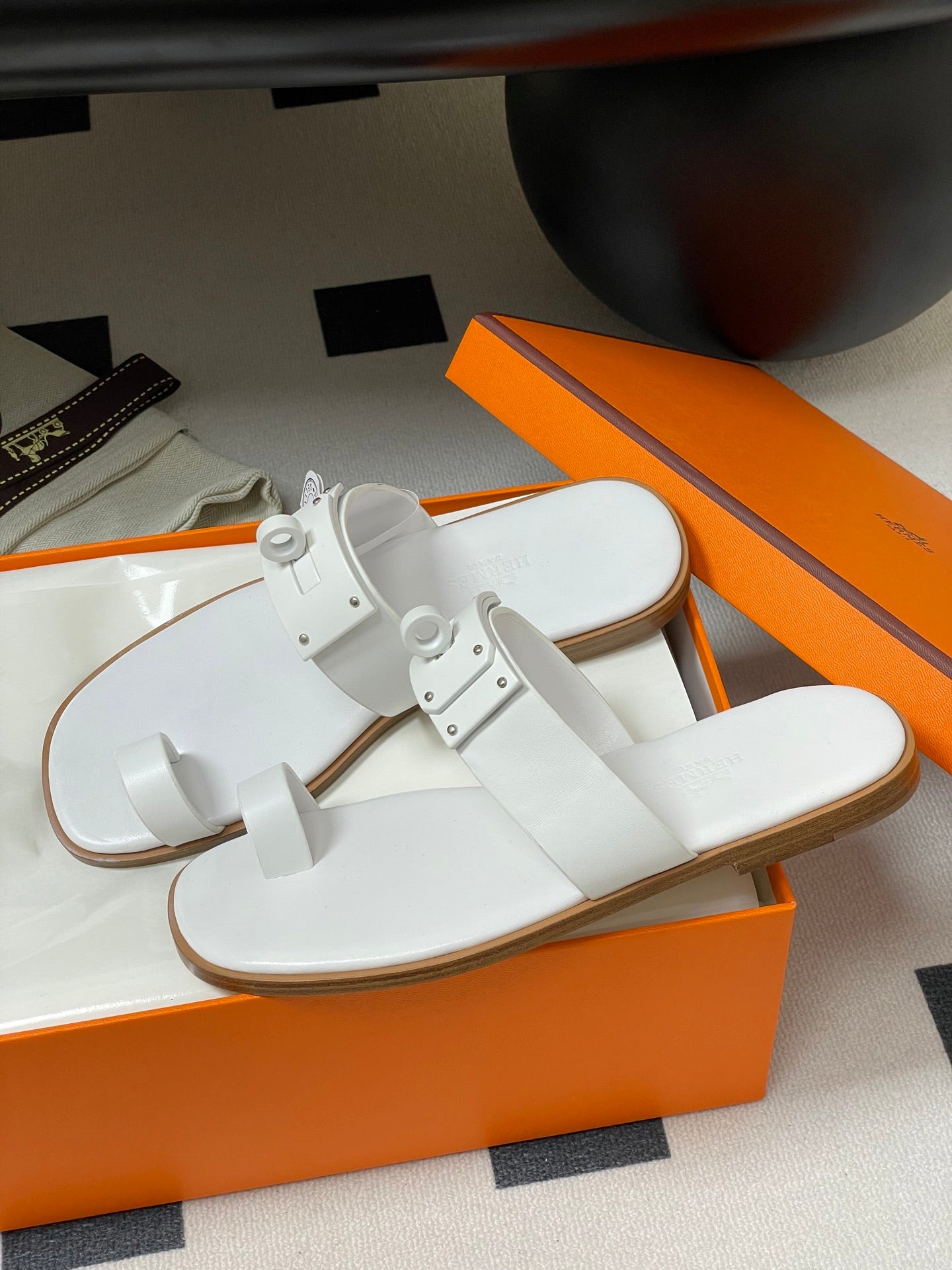 LuxluxHouse Best Quality Women Shoes Hermes