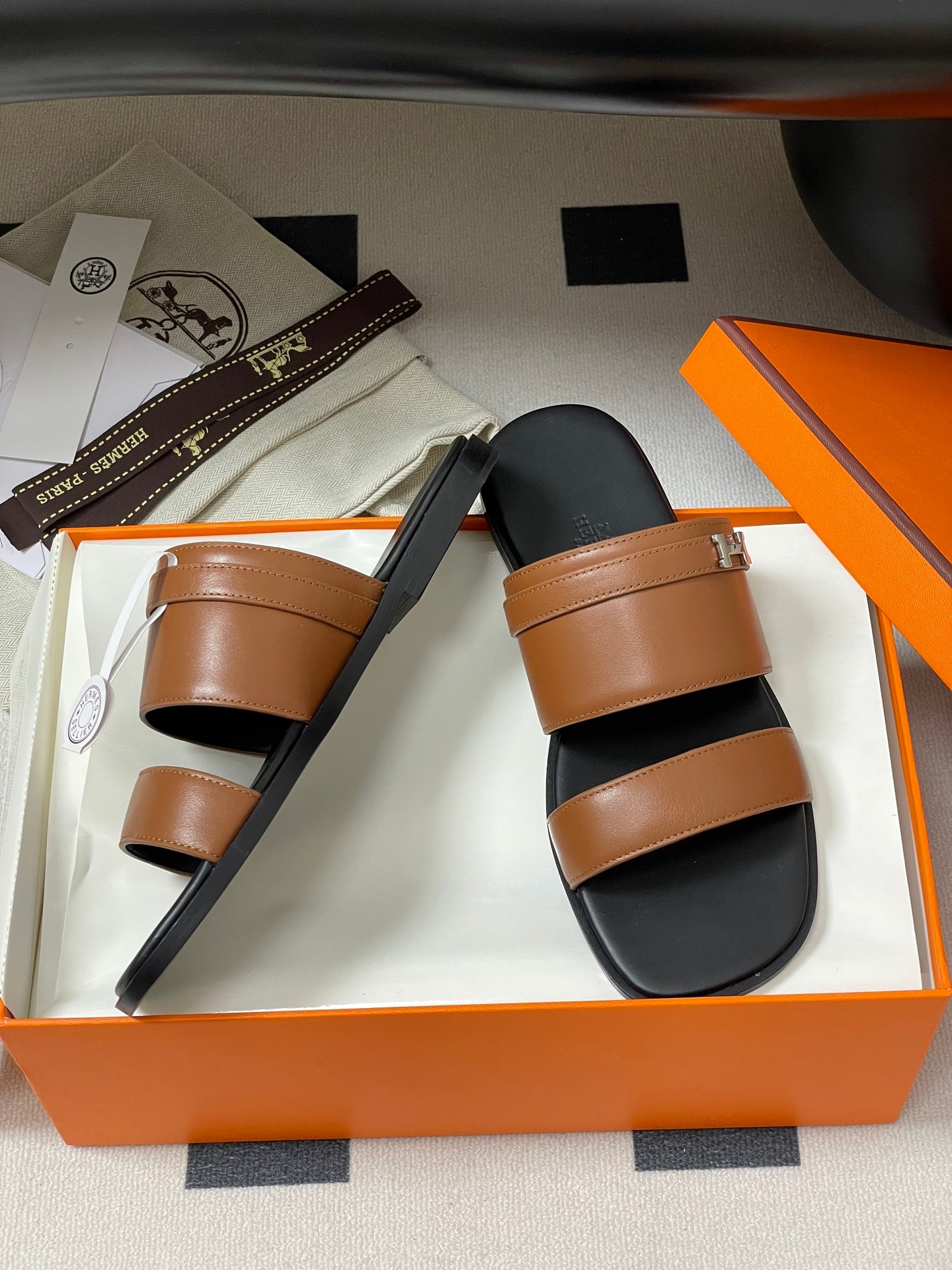 LuxluxHouse Best Quality Women Shoes Hermes