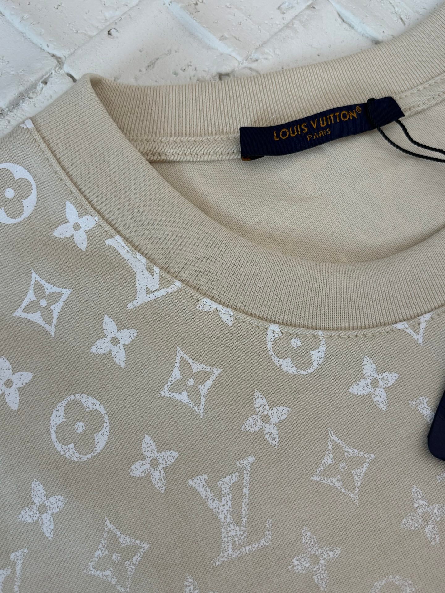 LuxluxHouse Best Quality Clothes T-shirt Louis Vuitton