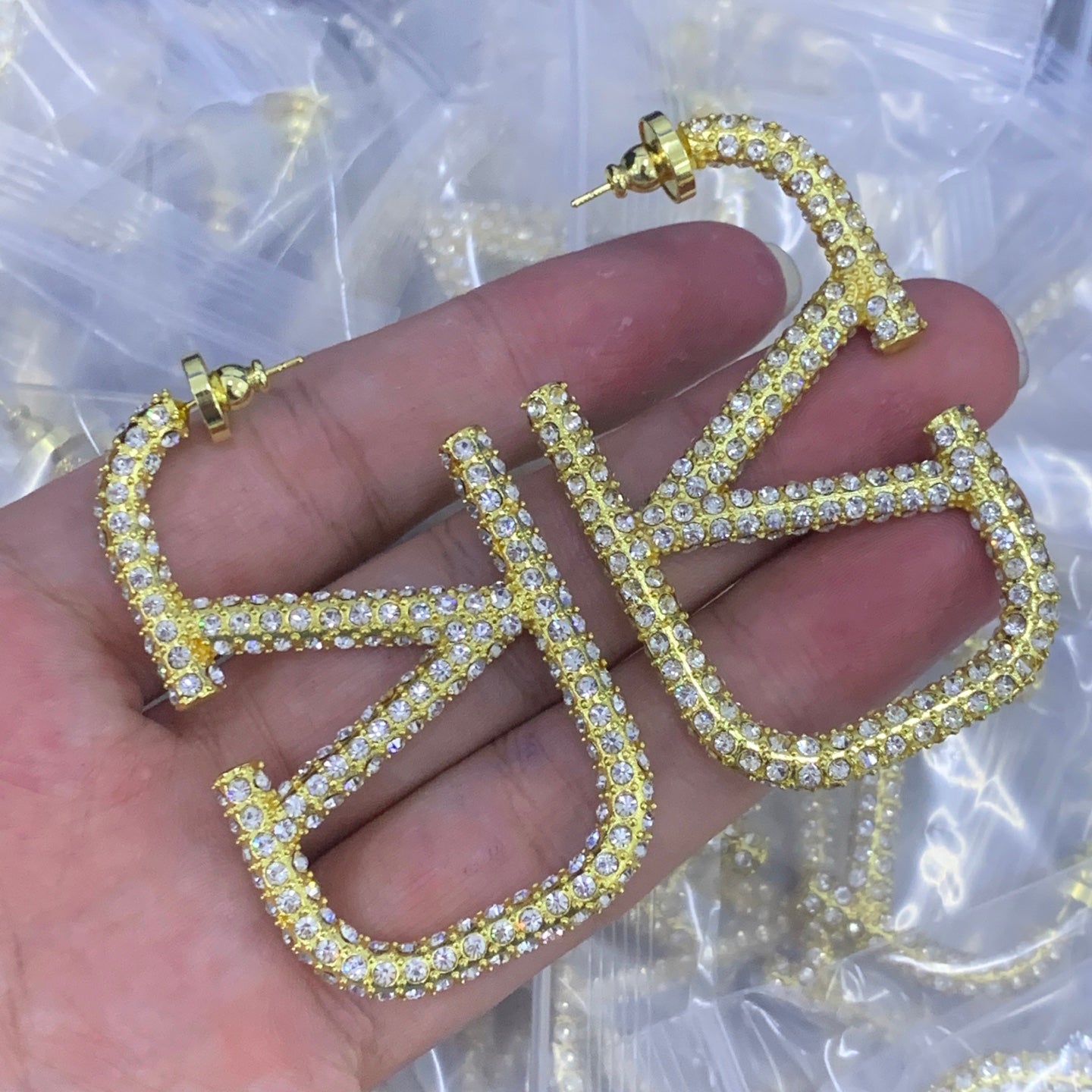 LuxluxHouse Low Price And High Quality Accessories Valentino