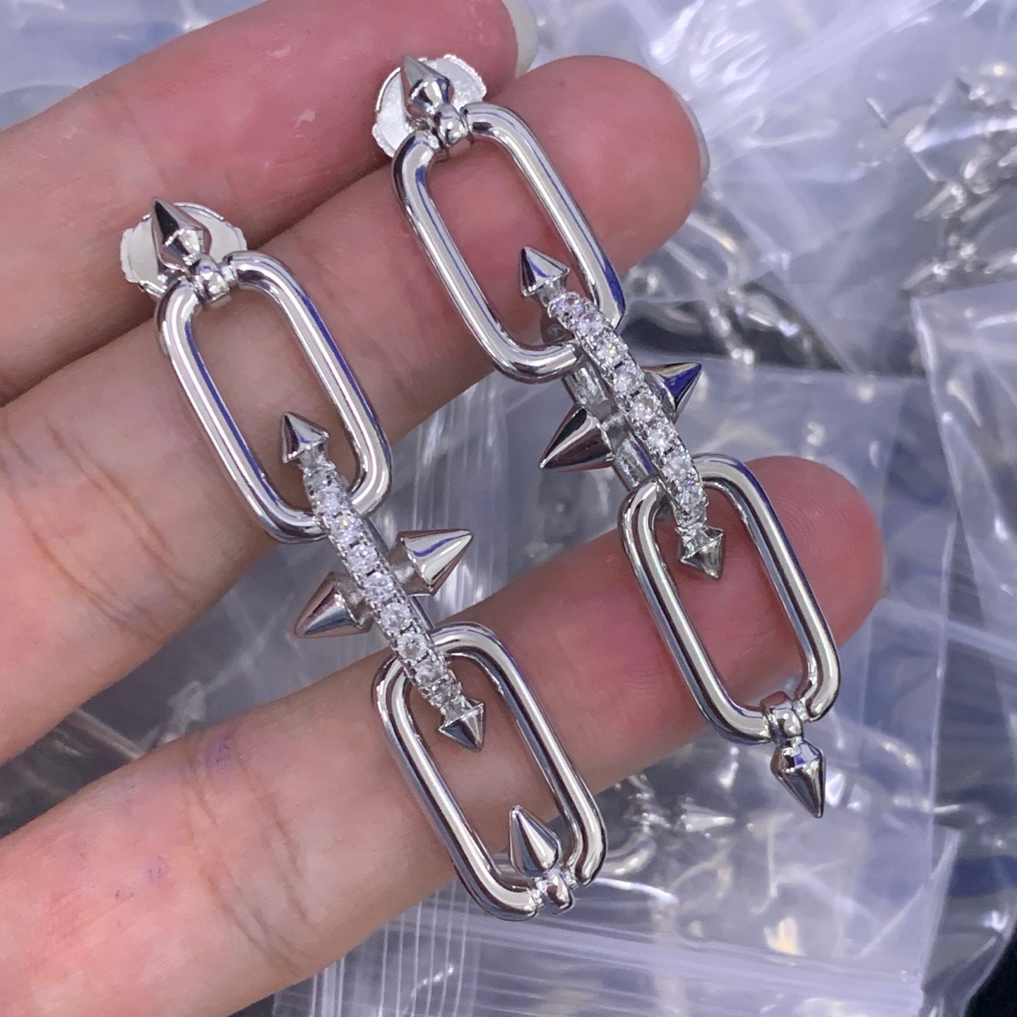 LuxluxHouse Low Price And High Quality Accessories Tiffany