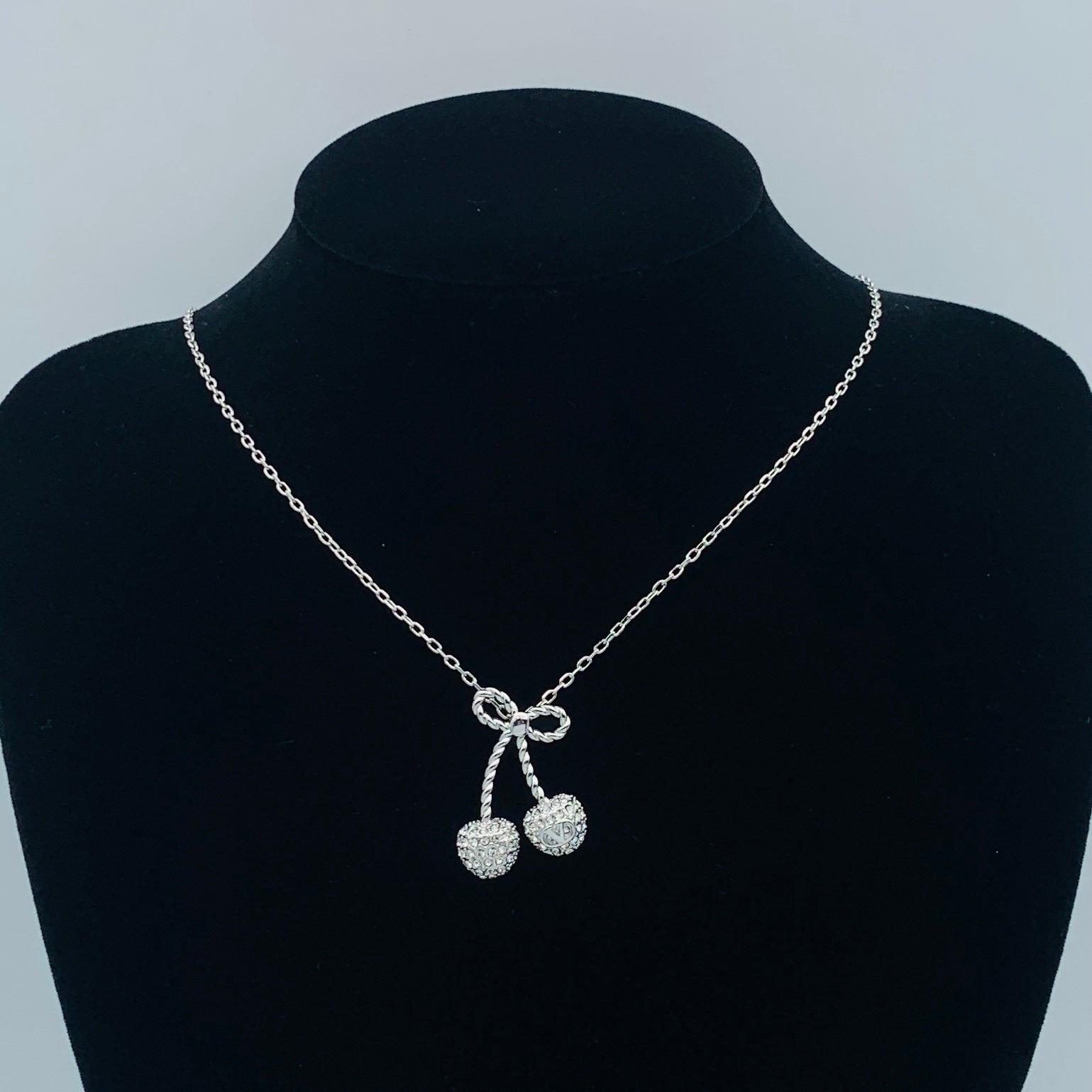 LuxluxHouse Low Price And High Quality Accessories Valentino