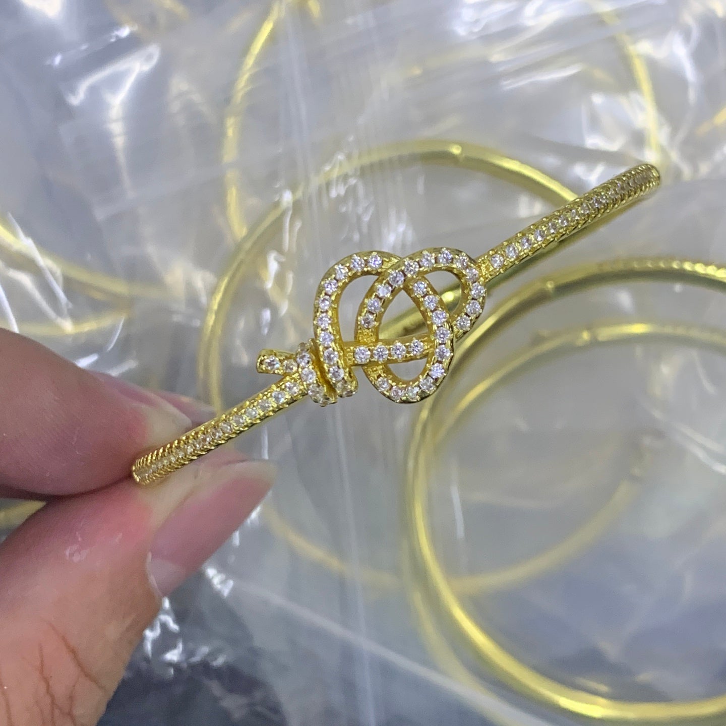 LuxluxHouse Low Price And High Quality Accessories Tiffany