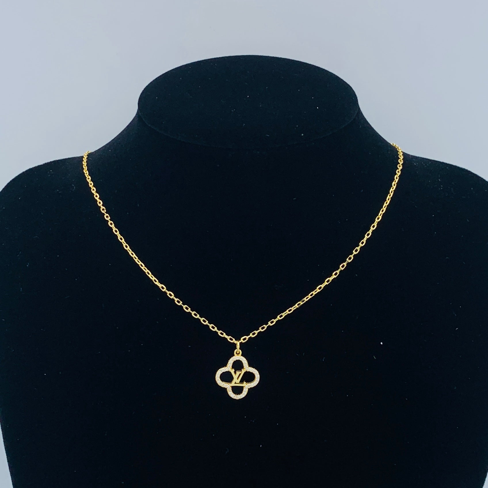 LuxluxHouse Low Price And High Quality Accessories Louis Vuitton