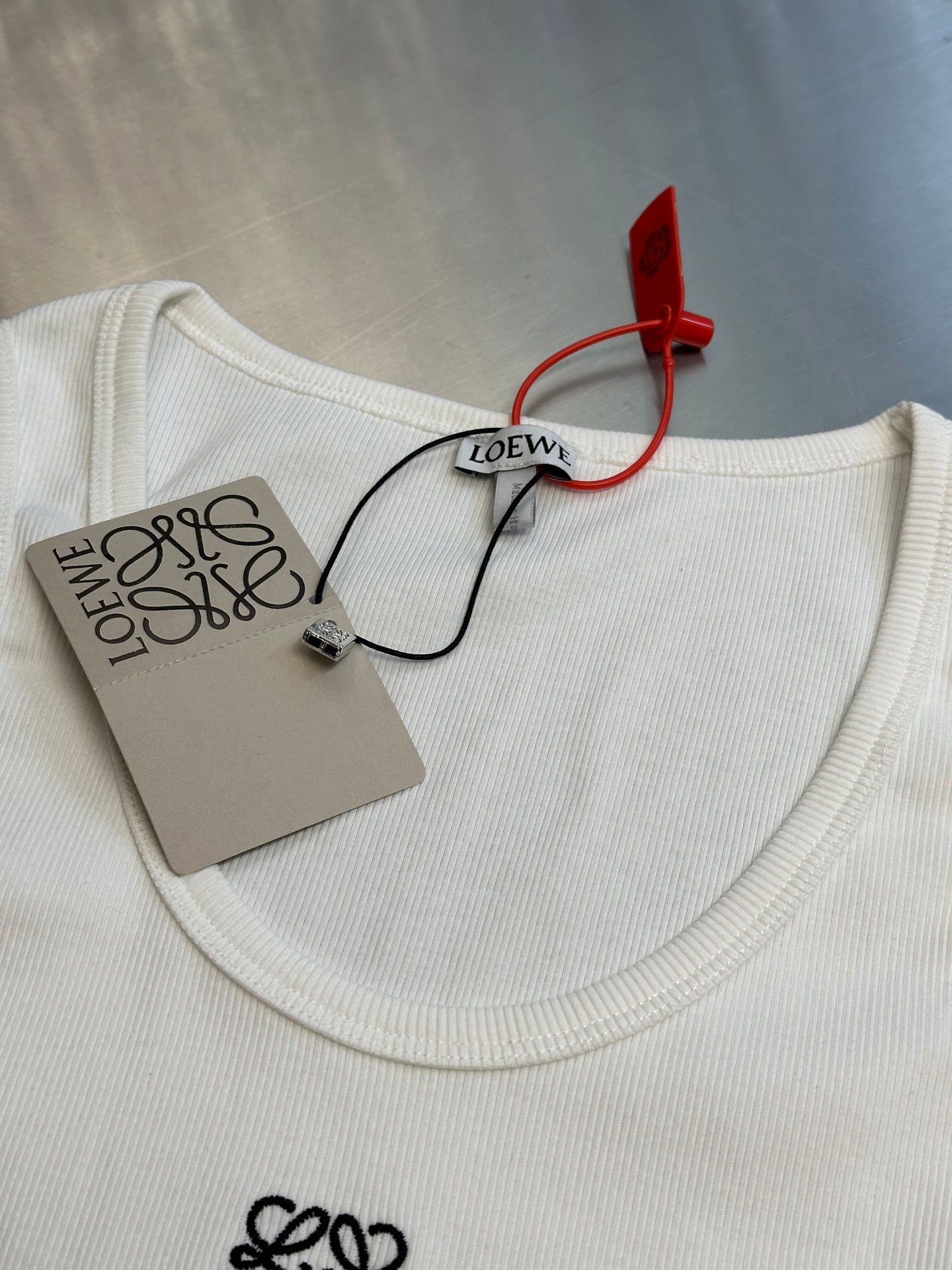 LuxluxHouse Best Quality Clothes T-shirt Loewe