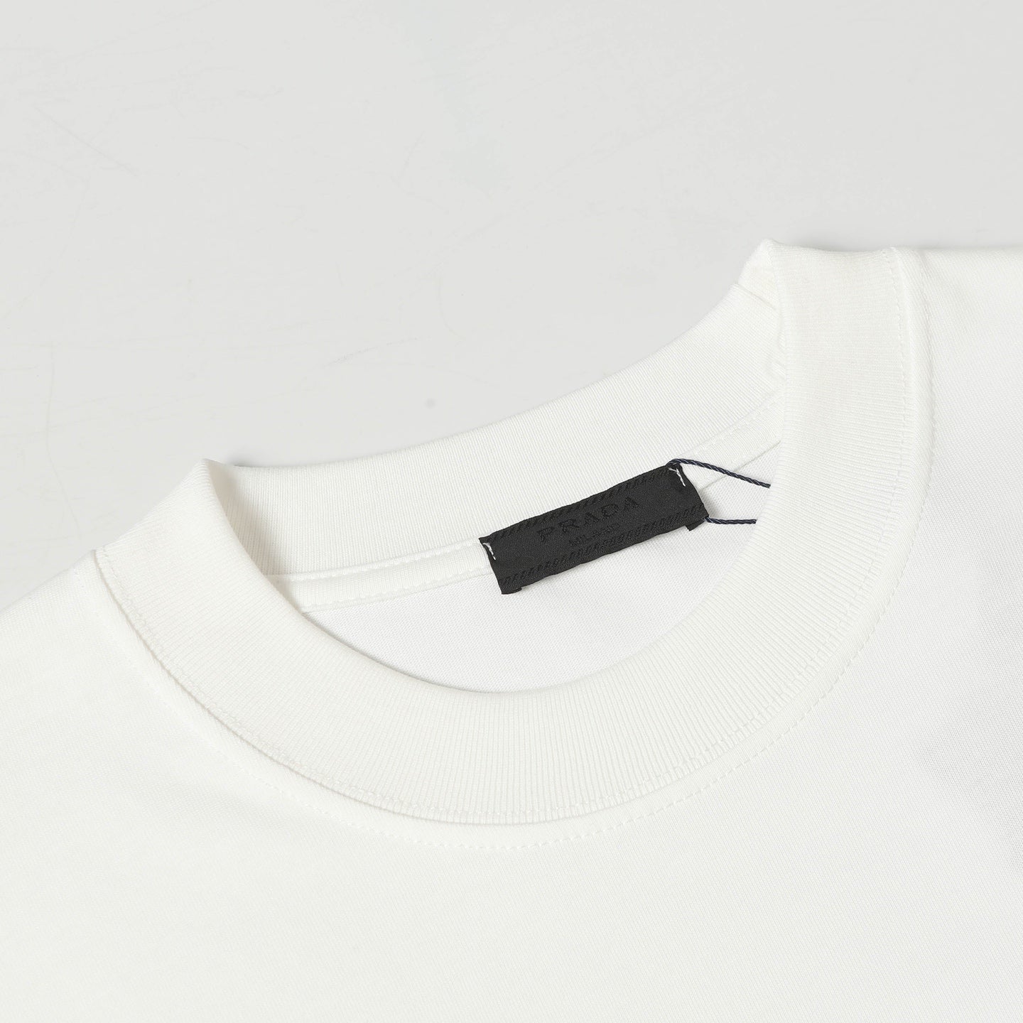 LuxluxHouse Best Quality Clothes T-shirt Prada