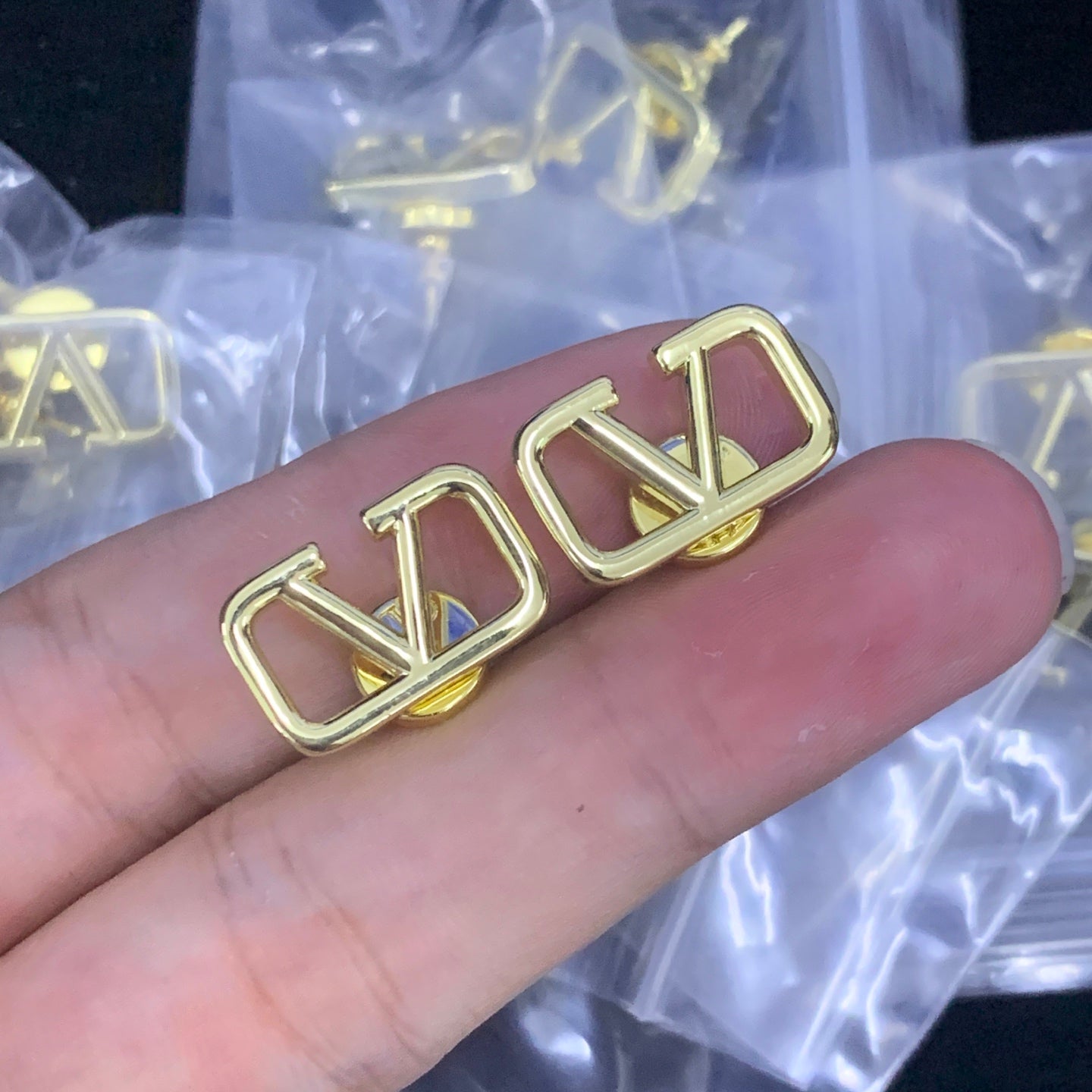 LuxluxHouse Low Price And High Quality Accessories Valentino